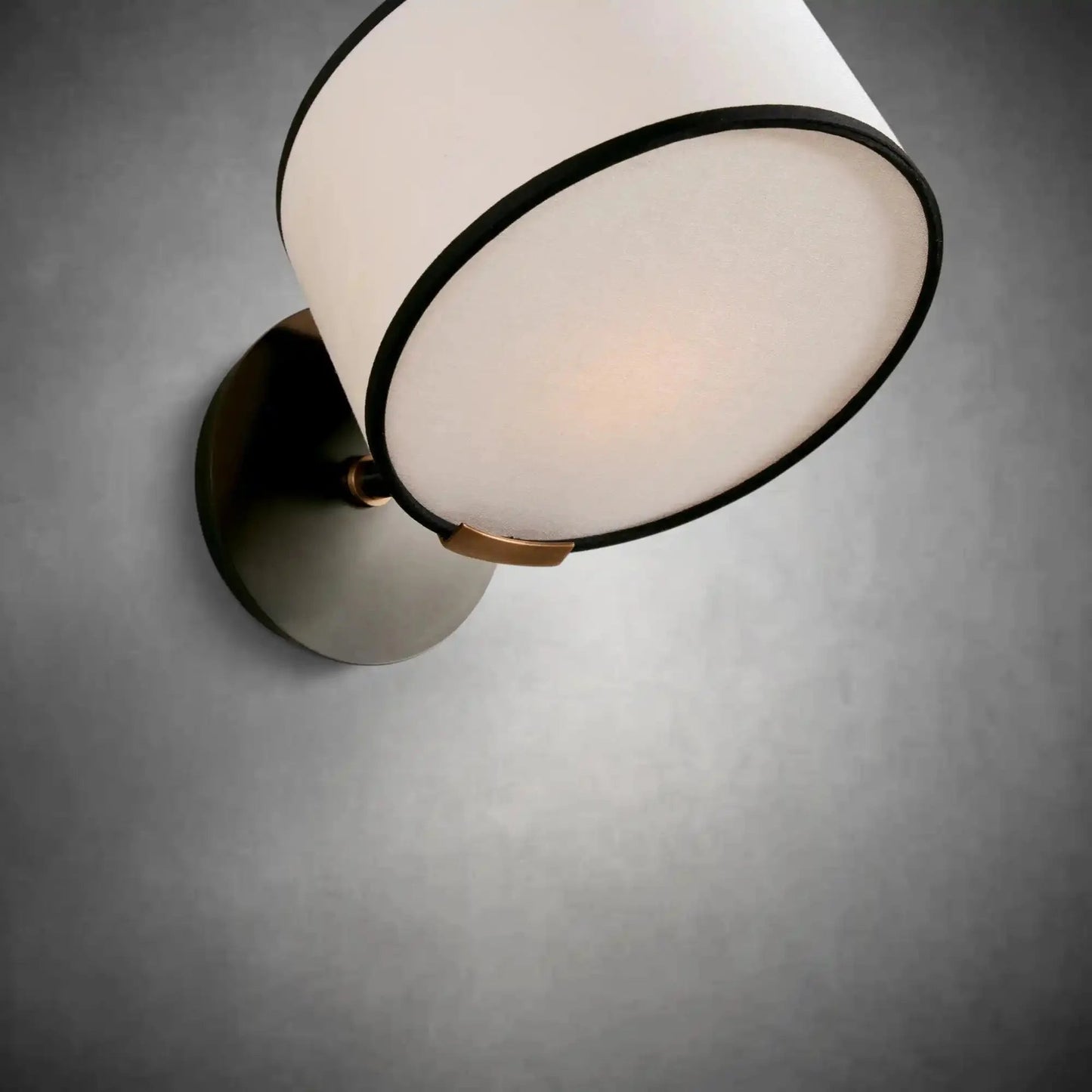 Daphne Sconce - GILDLAMPS