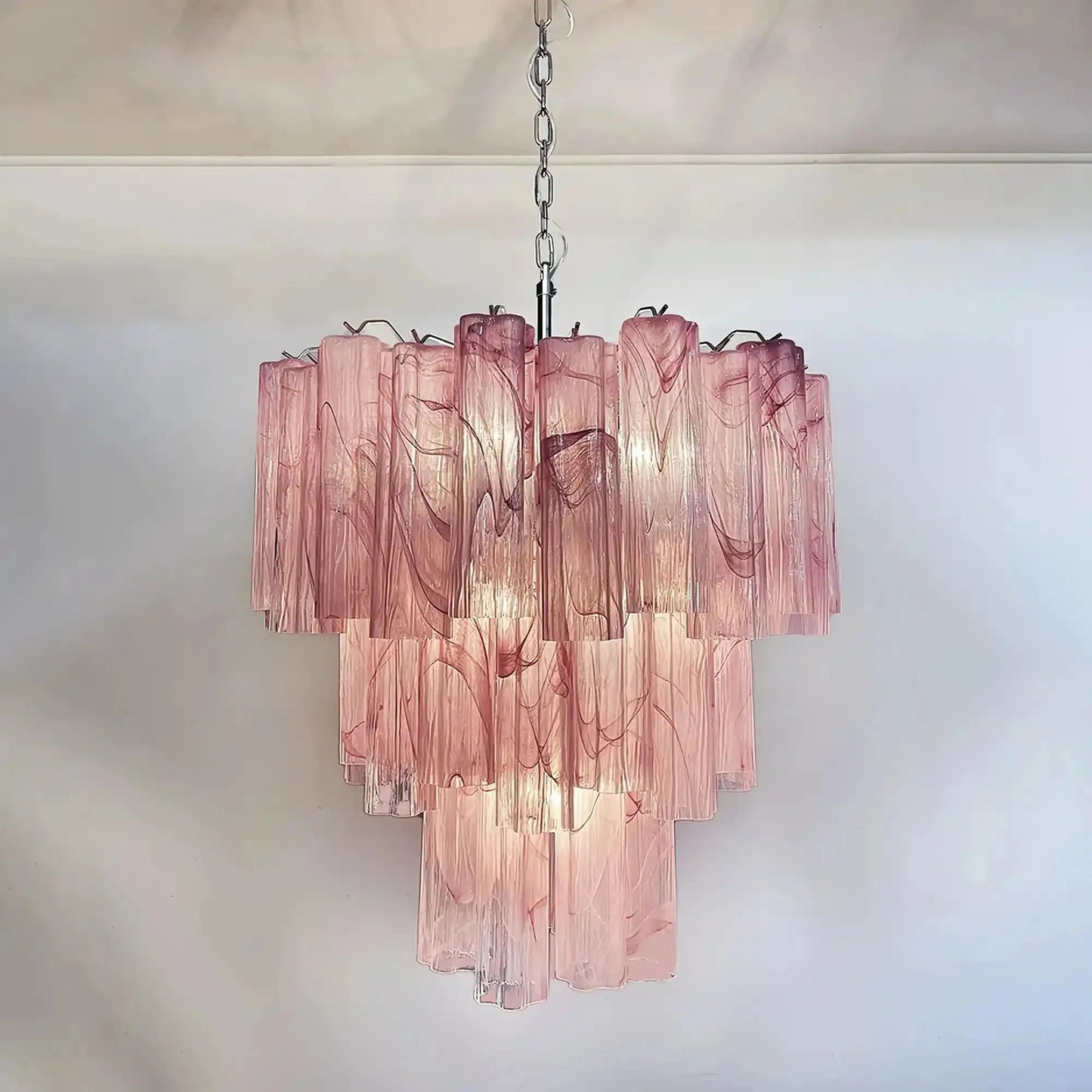 Murano Chandelier – 48 tubes – Alabaster Pink - GILDLAMPS