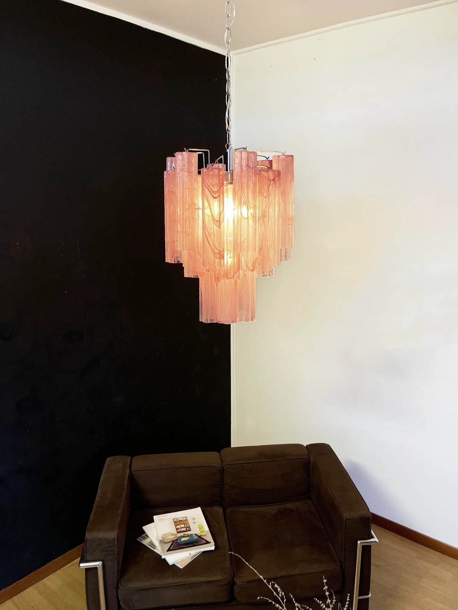 Red Cloud-Patterned Glass Chandelier