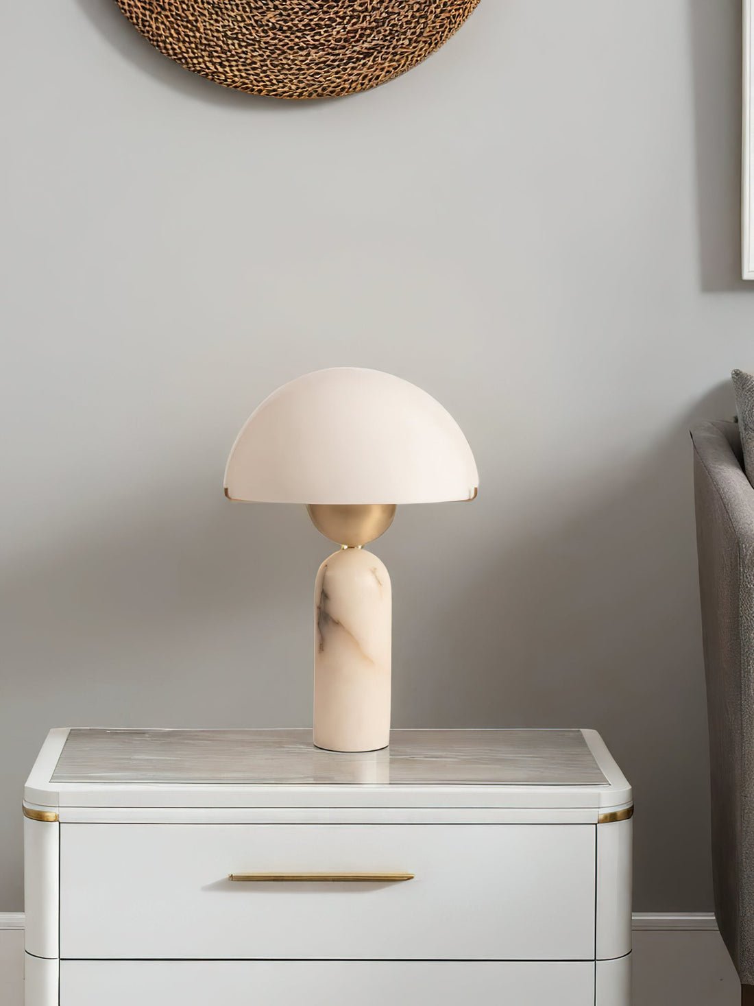 Alabaster Peono Table Lamp - GILDLAMPS