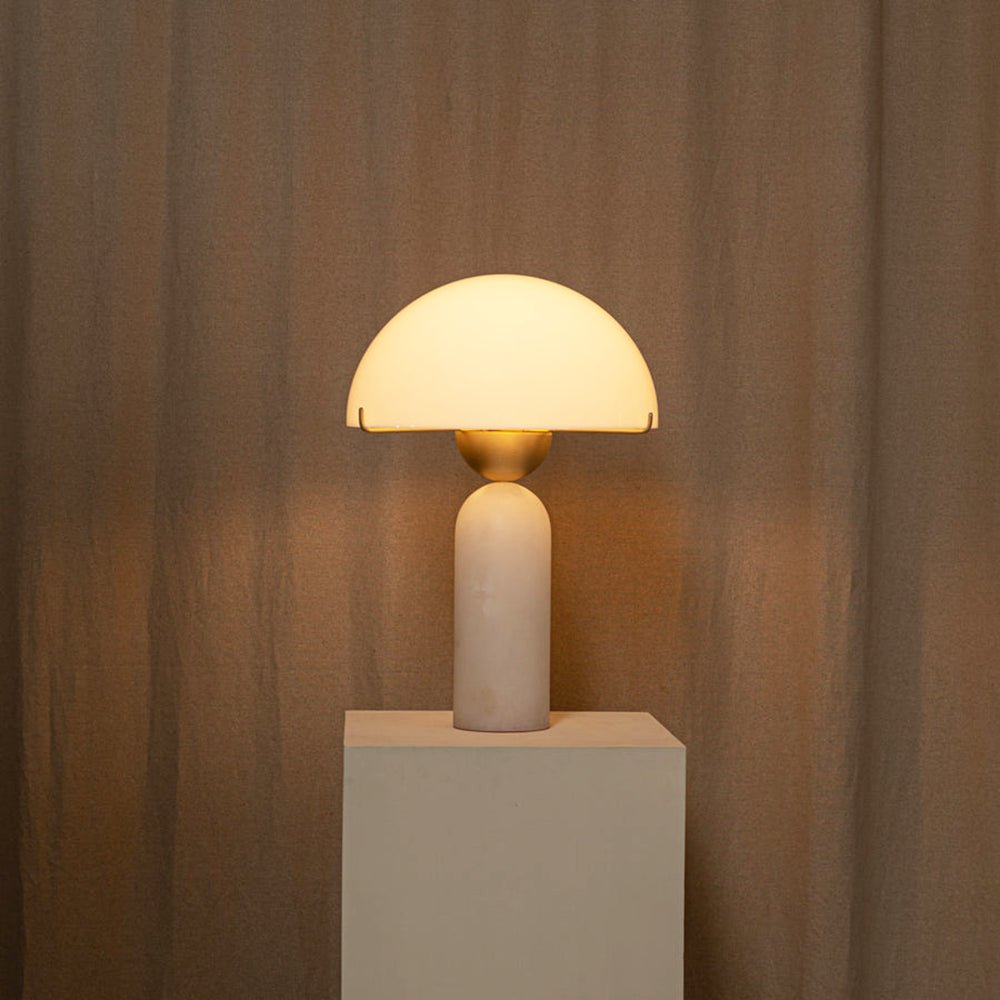 Alabaster Peono Table Lamp - GILDLAMPS