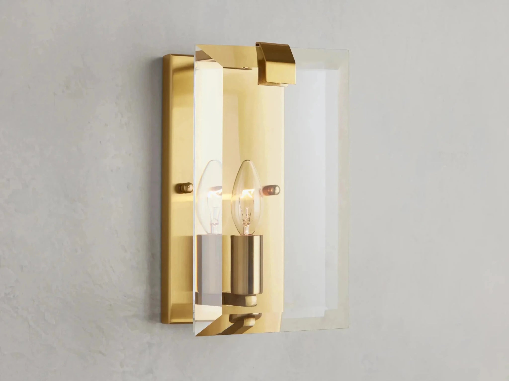 Amaya Wall Sconce - GILDLAMPS