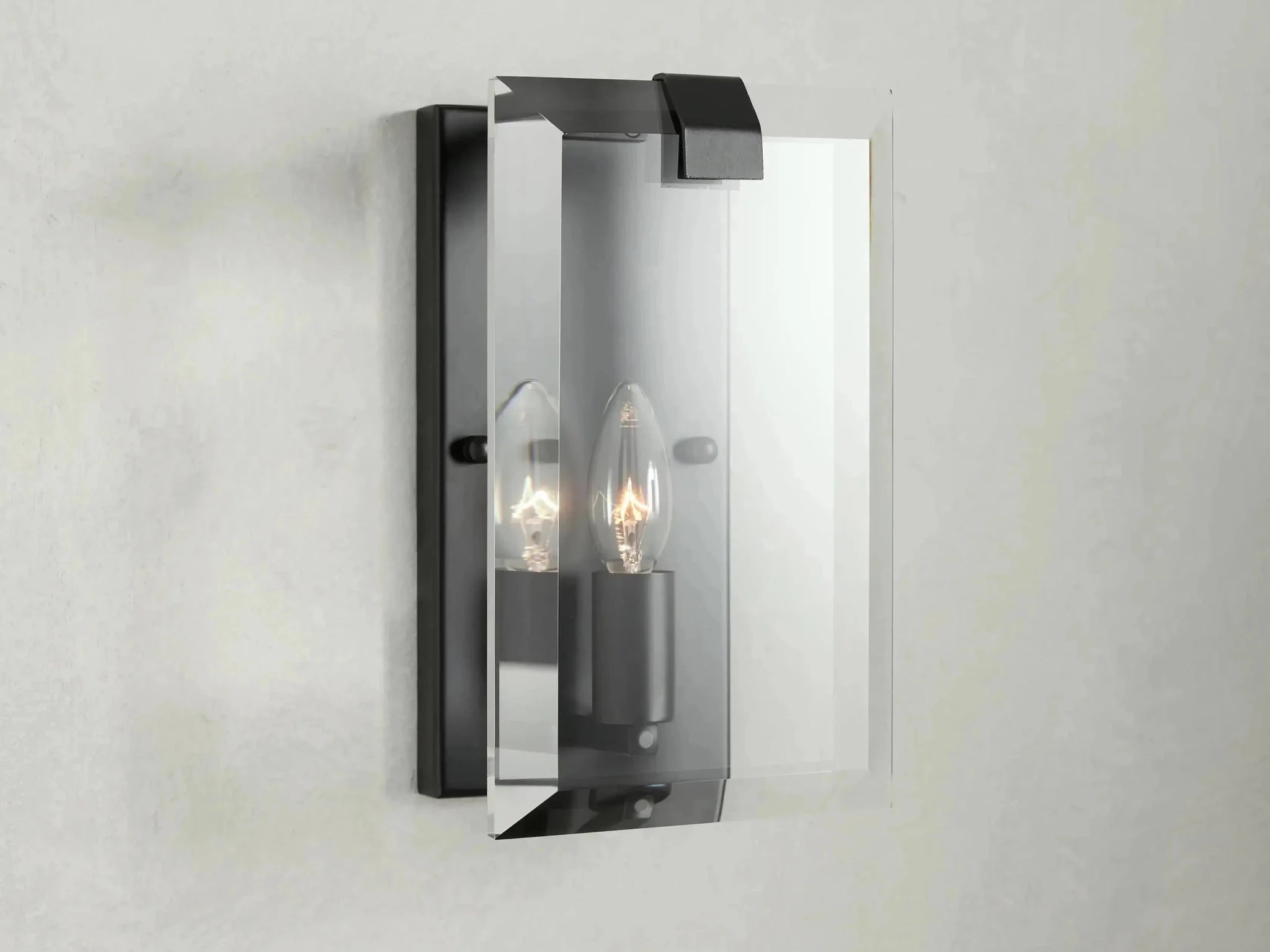 Amaya Wall Sconce - GILDLAMPS
