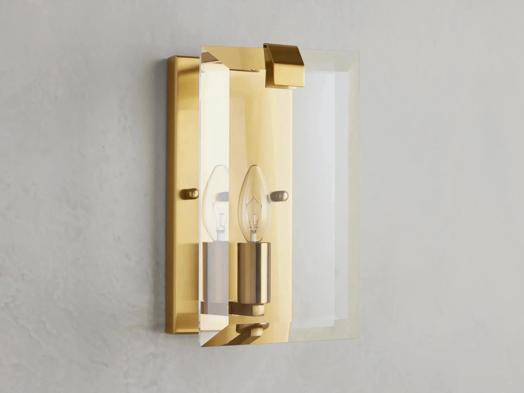 Amaya Wall Sconce - GILDLAMPS