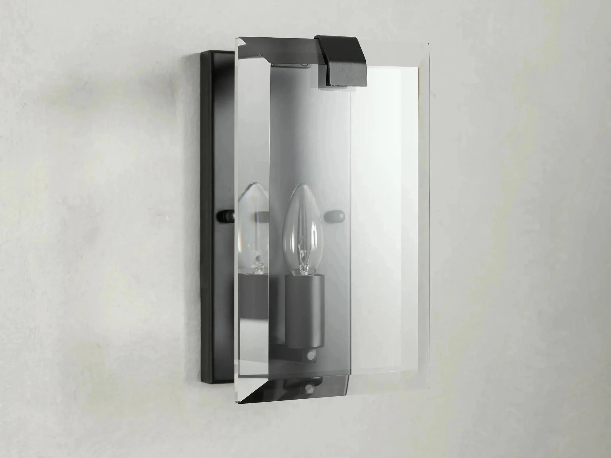 Amaya Wall Sconce - GILDLAMPS
