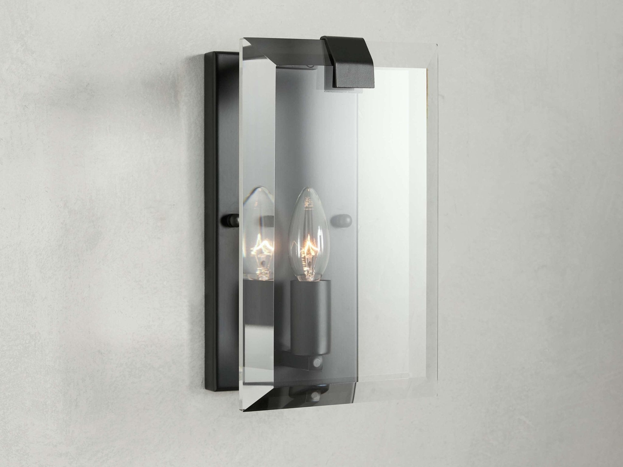 Amaya Wall Sconce - GILDLAMPS