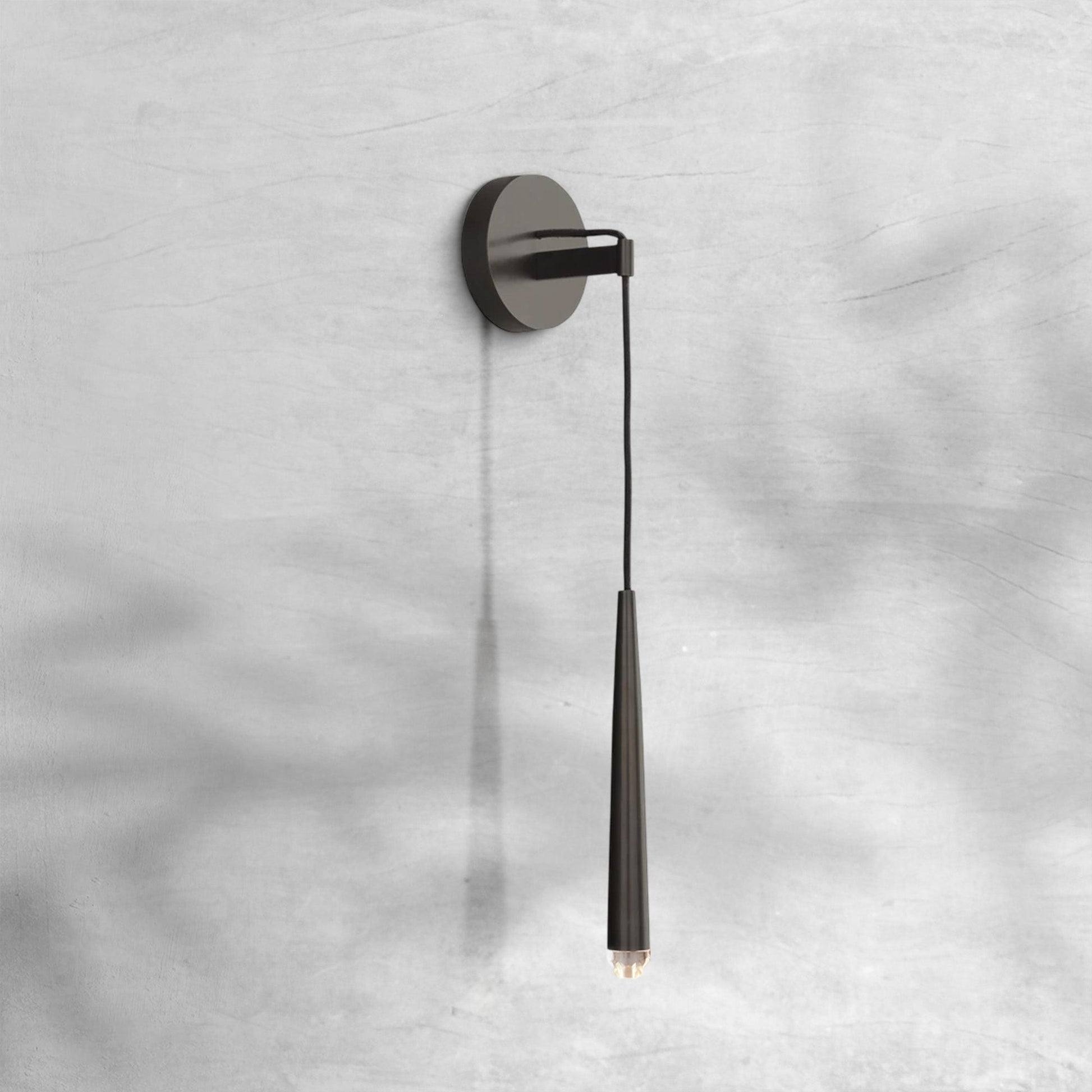 Aurelin Grand Sconce - GILDLAMPS