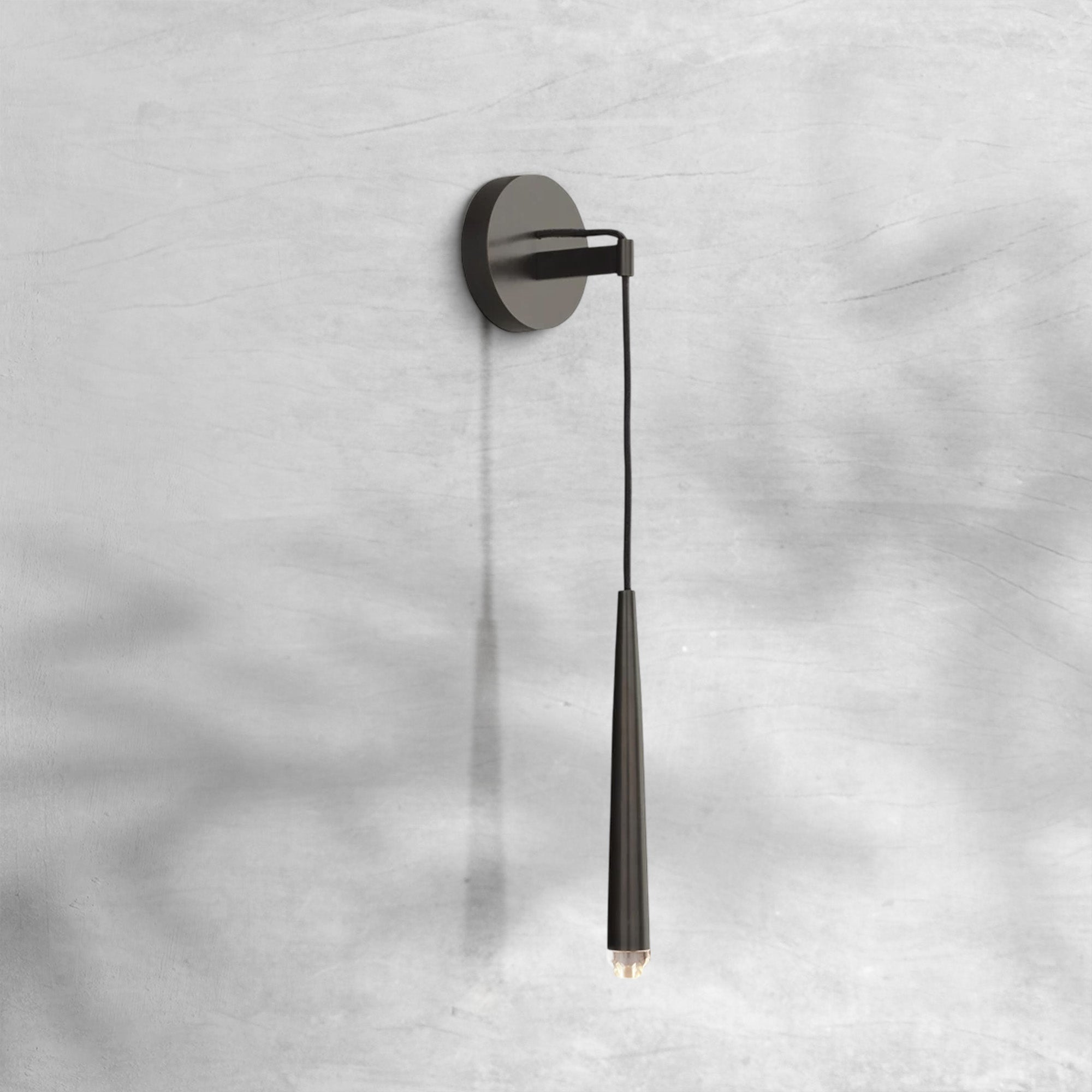 Aurelin Grand Sconce - GILDLAMPS