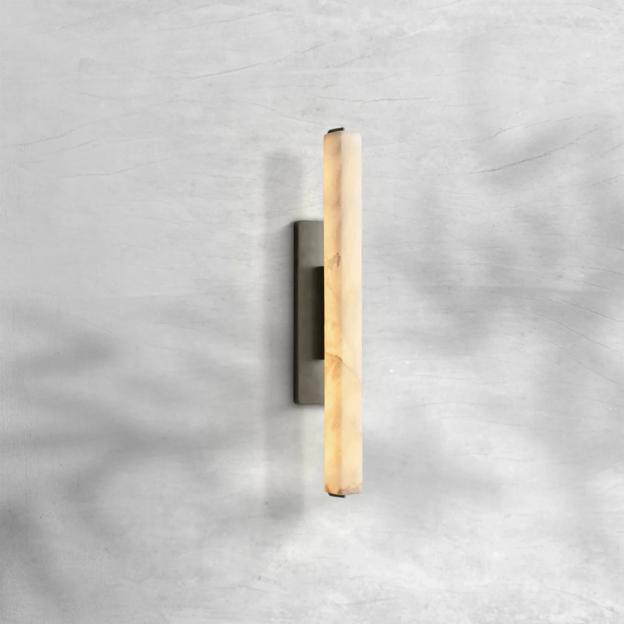 Aureon Alabaster Single Sconce - GILDLAMPS