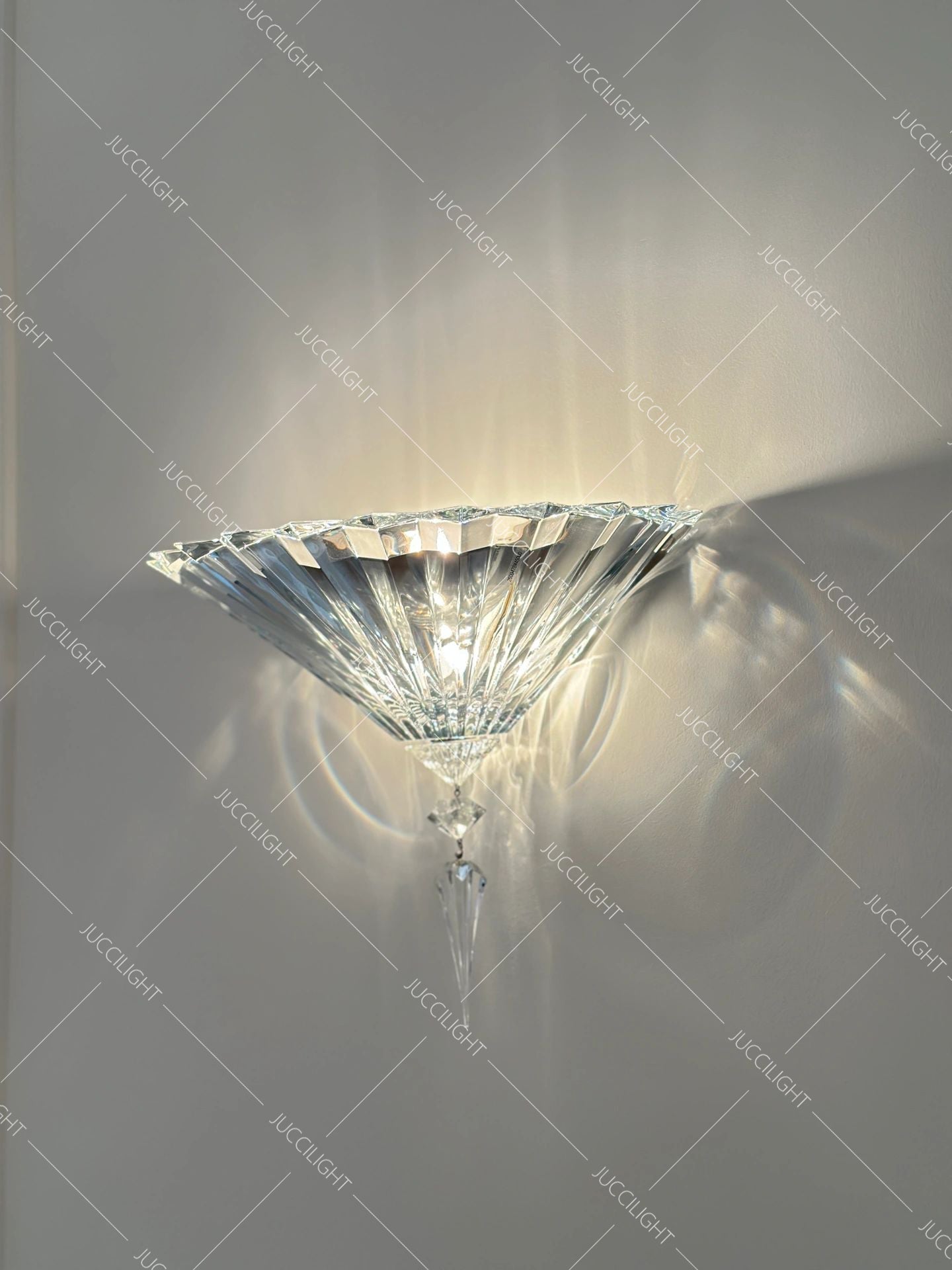 Bakala Bastian Crystal Wall Unit - GILDLAMPS