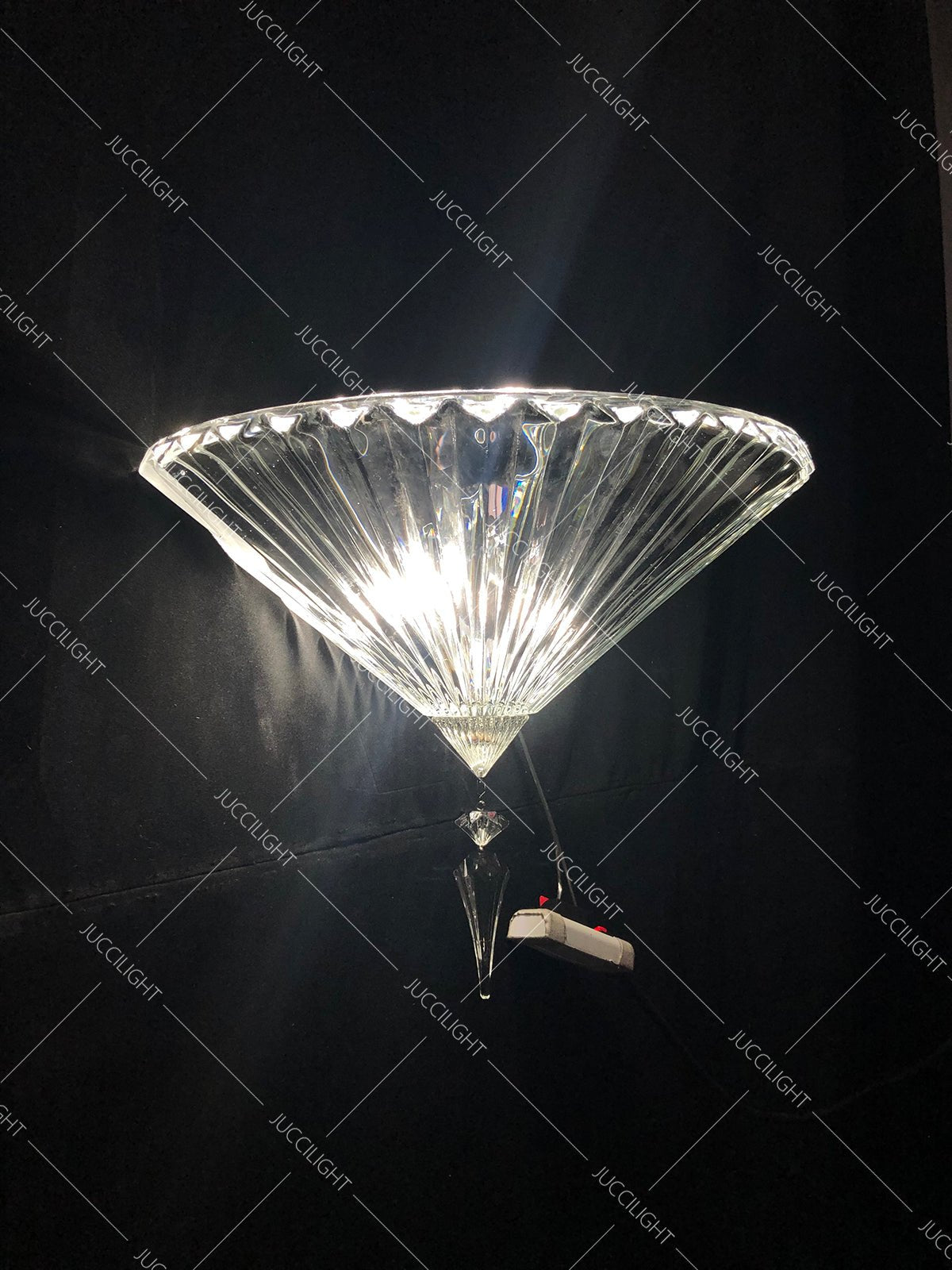 Bakala Bastian Crystal Wall Unit - GILDLAMPS