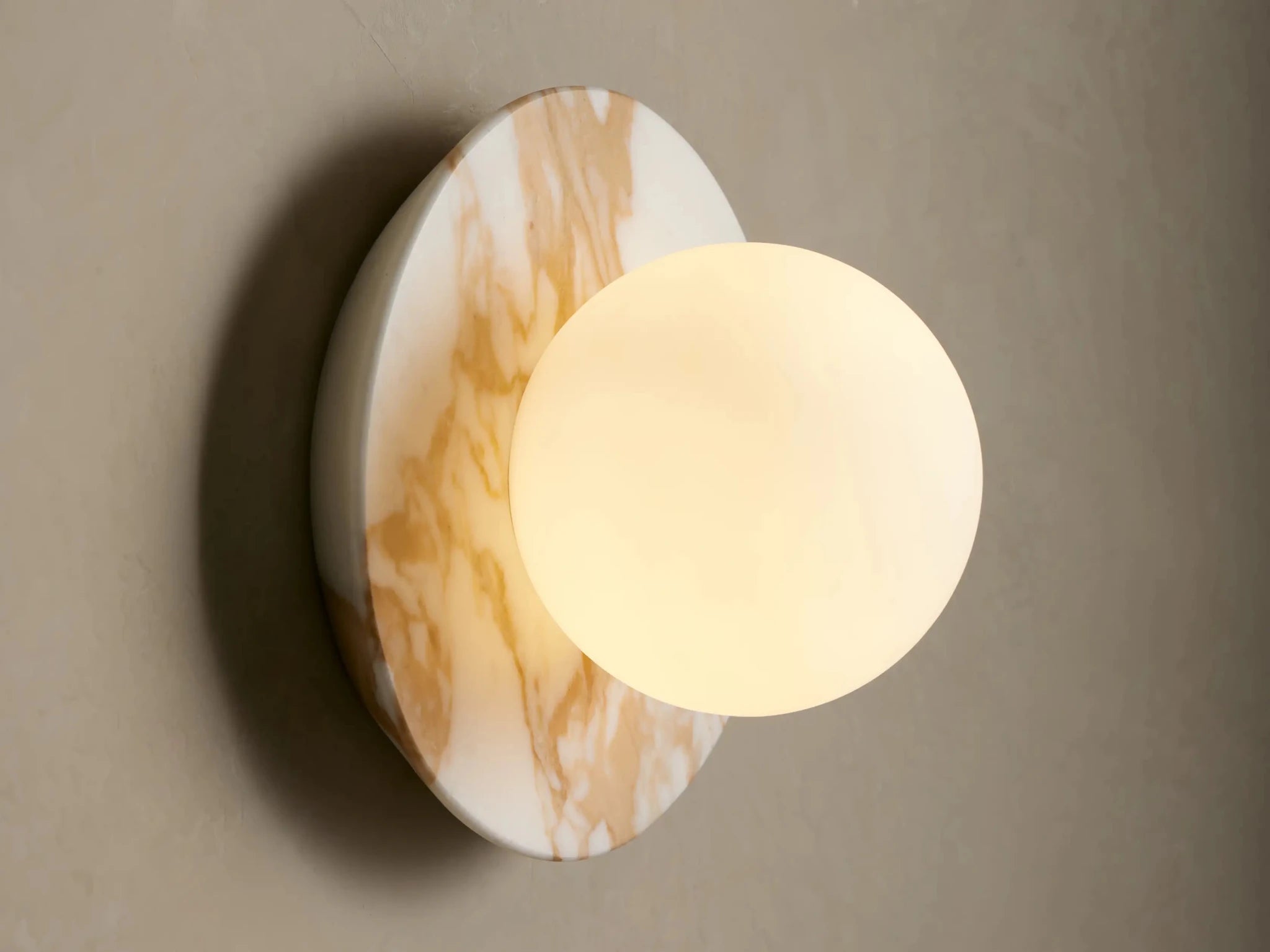 Corinna Marble Sconce - GILDLAMPS