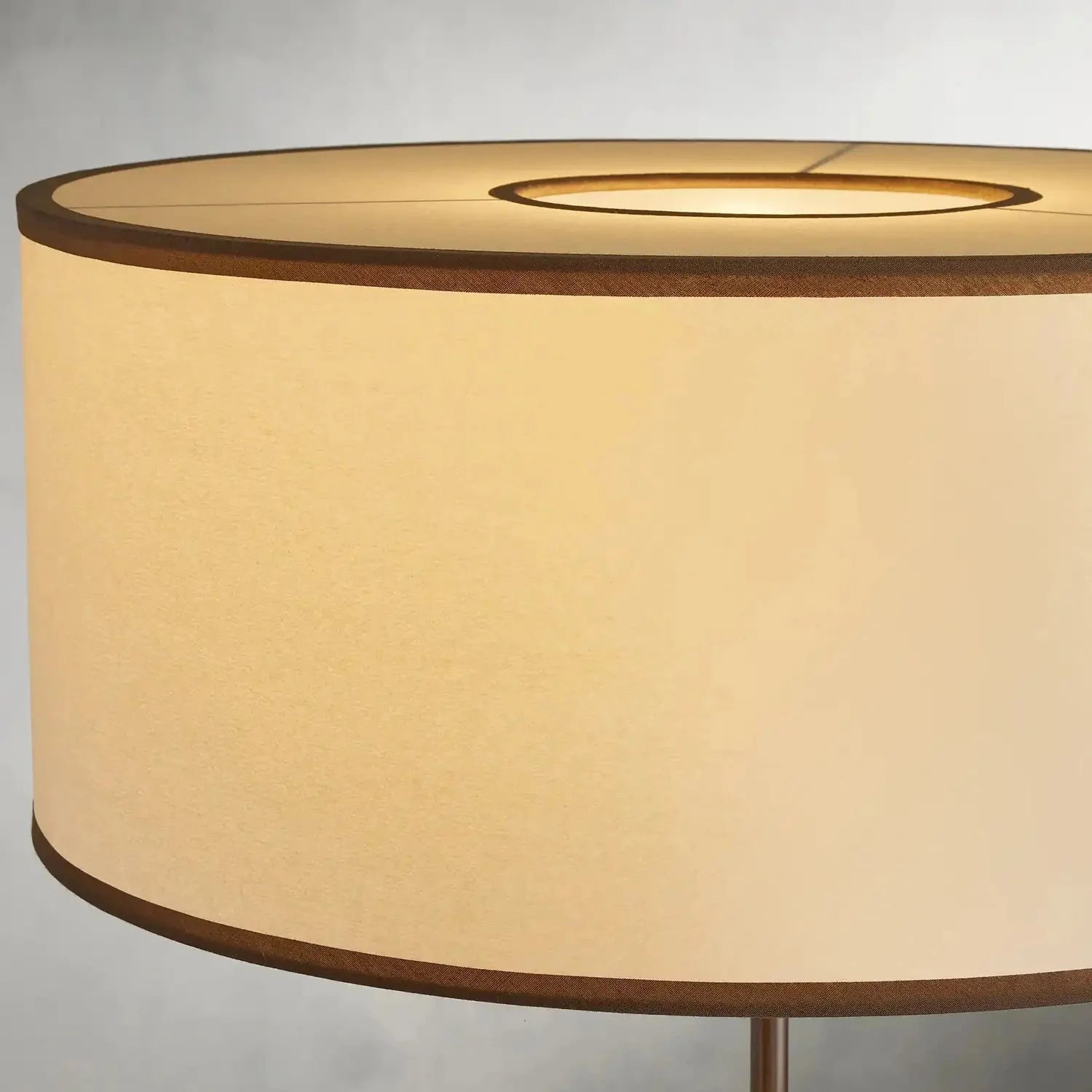 Daphne Table Lamp - GILDLAMPS