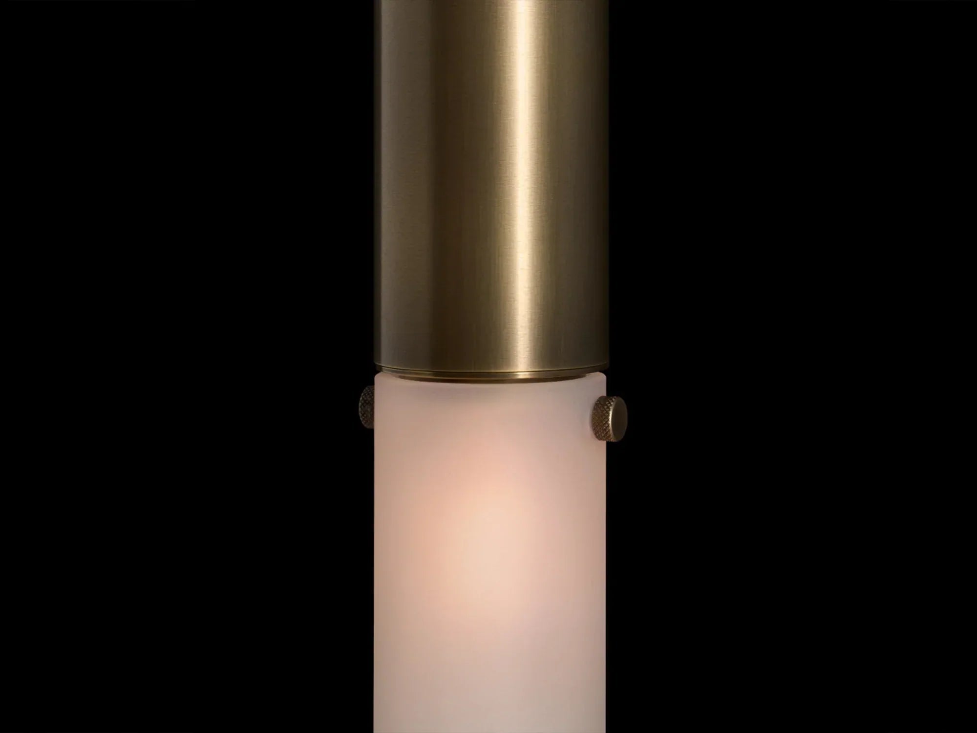 Horsehair Sconce - GILDLAMPS