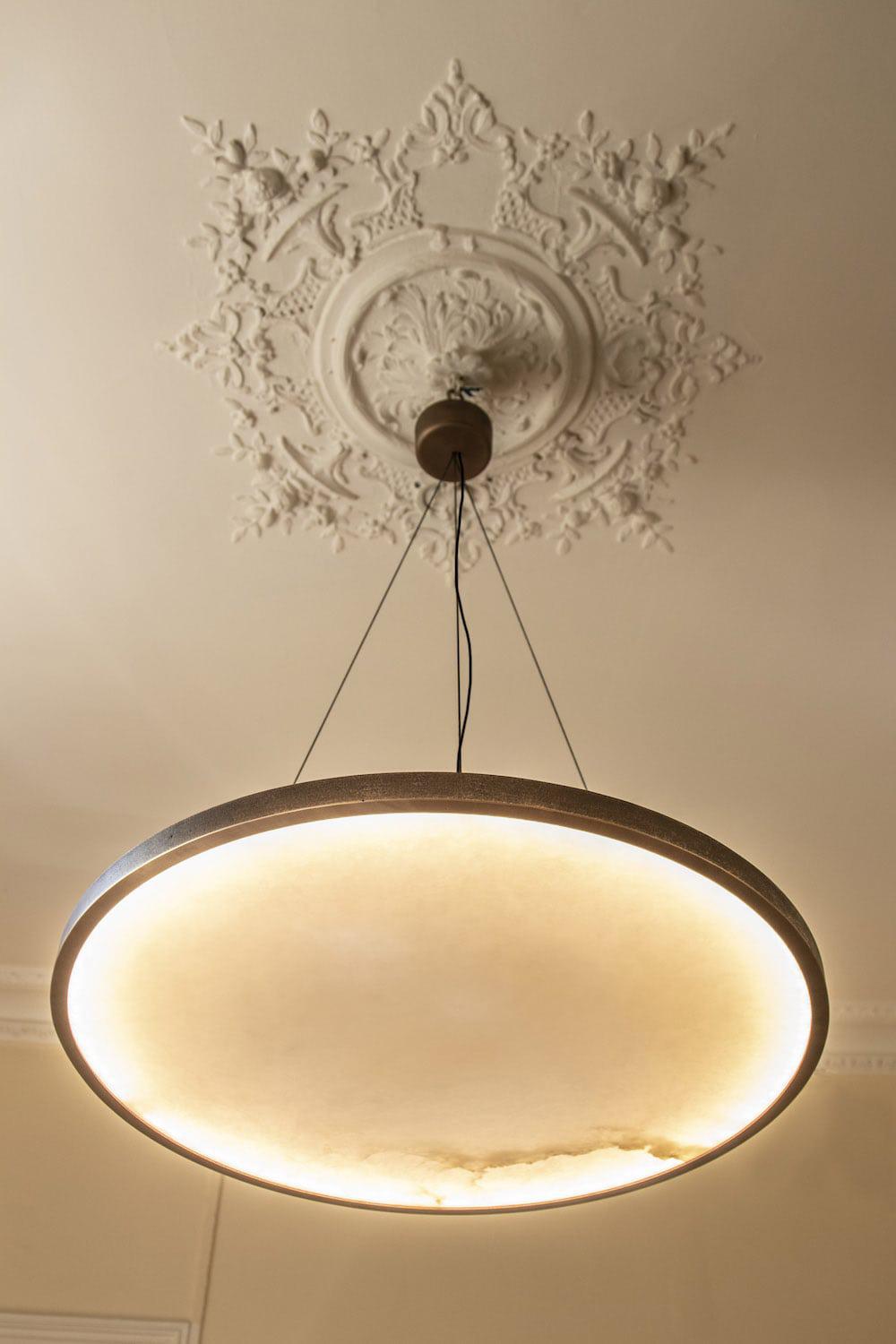 Hublot alabaster chandelier - GILDLAMPS