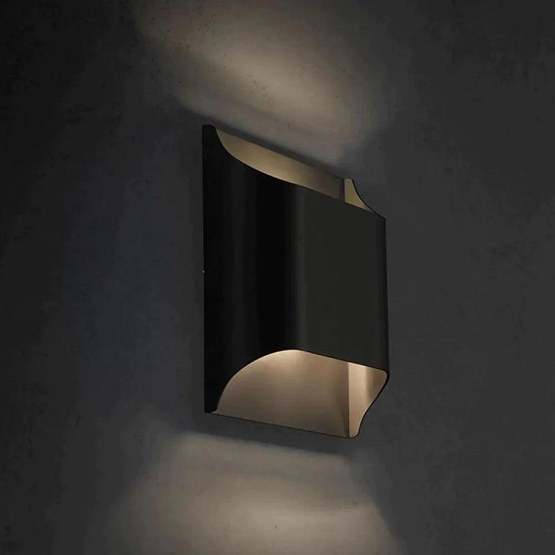 Keseau Mechanic Brass Wall Sconce - GILDLAMPS