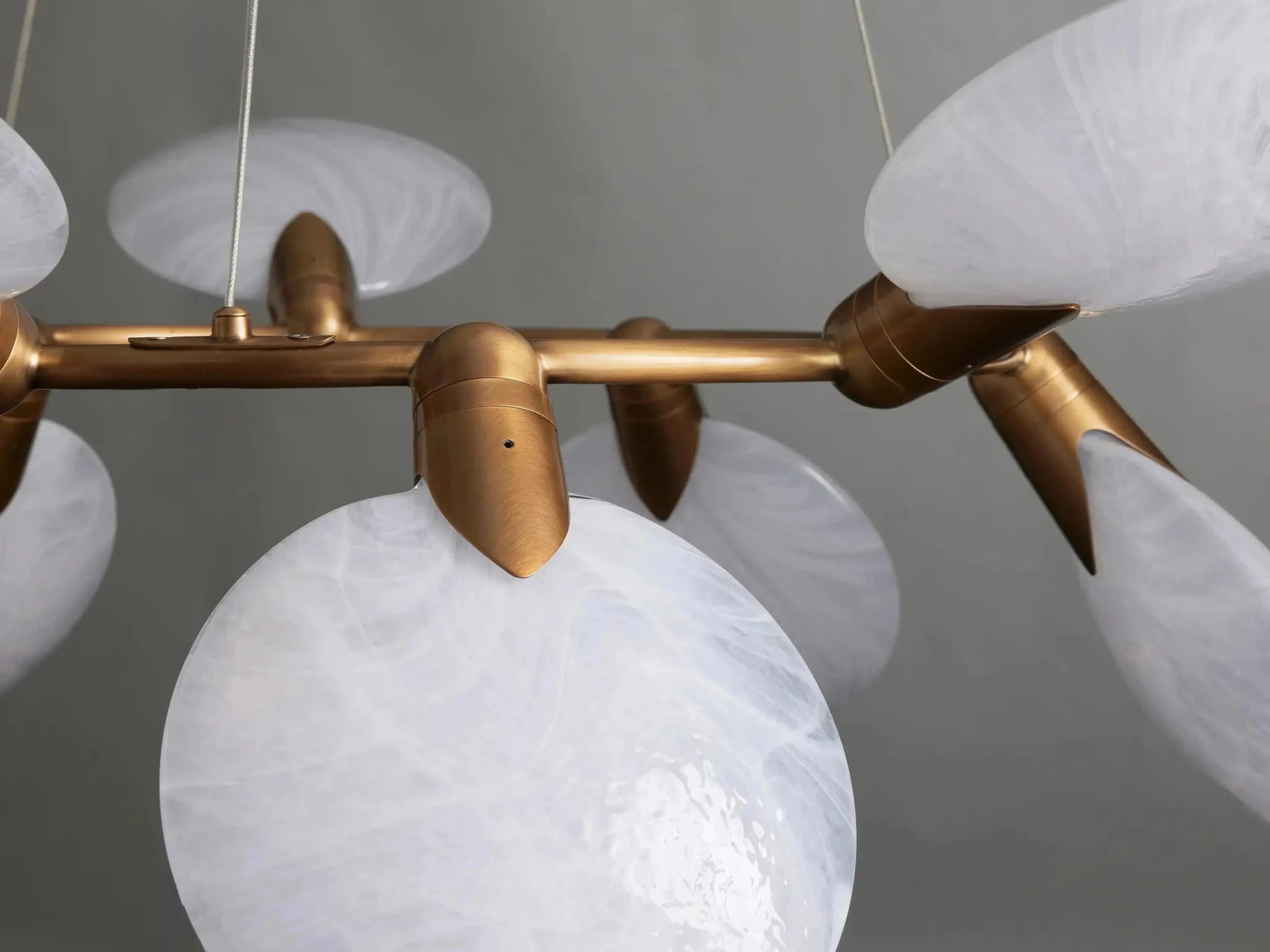 Lyla Halo Chandelier - GILDLAMPS