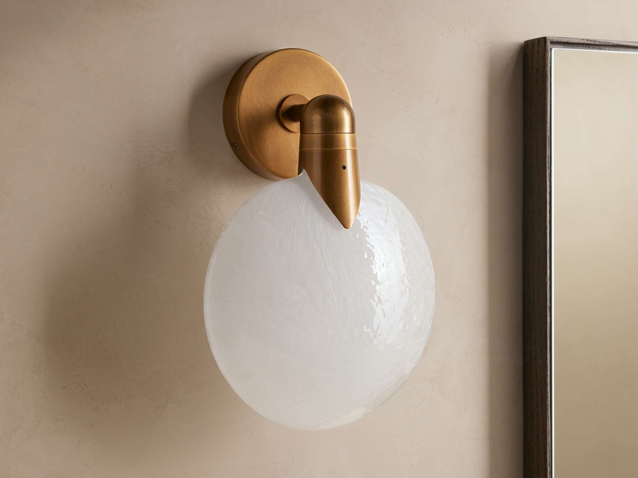 Lyla Sconce - GILDLAMPS