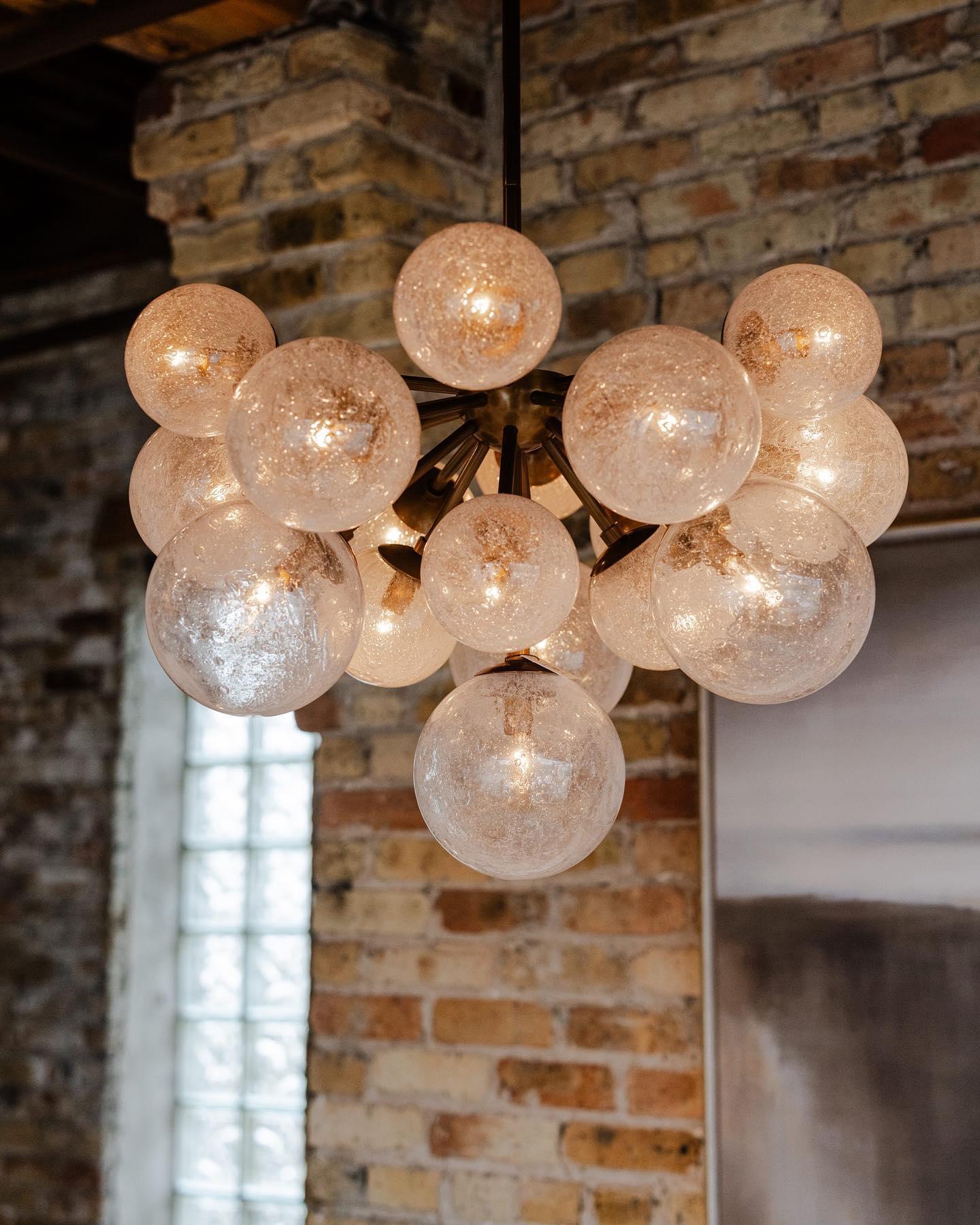 Mandoza Chandelier 19/37 Light - GILDLAMPS
