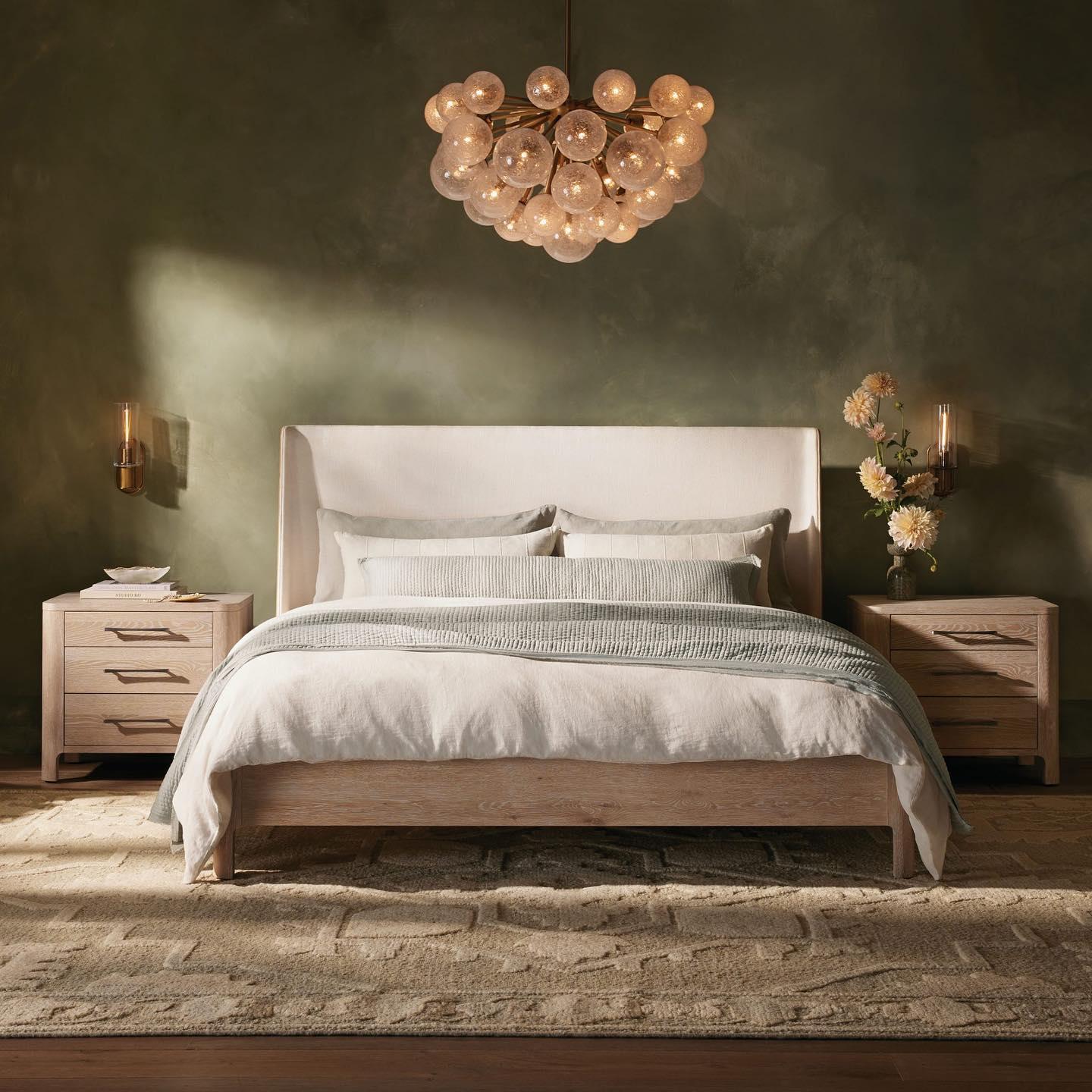 Mandoza Chandelier 19/37 Light - GILDLAMPS