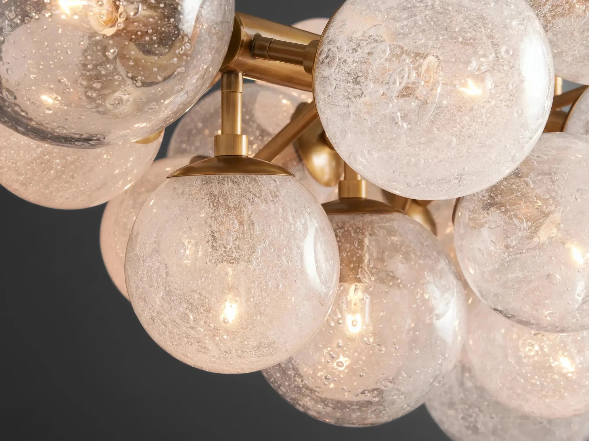 Mandoza Linear Chandelier - GILDLAMPS