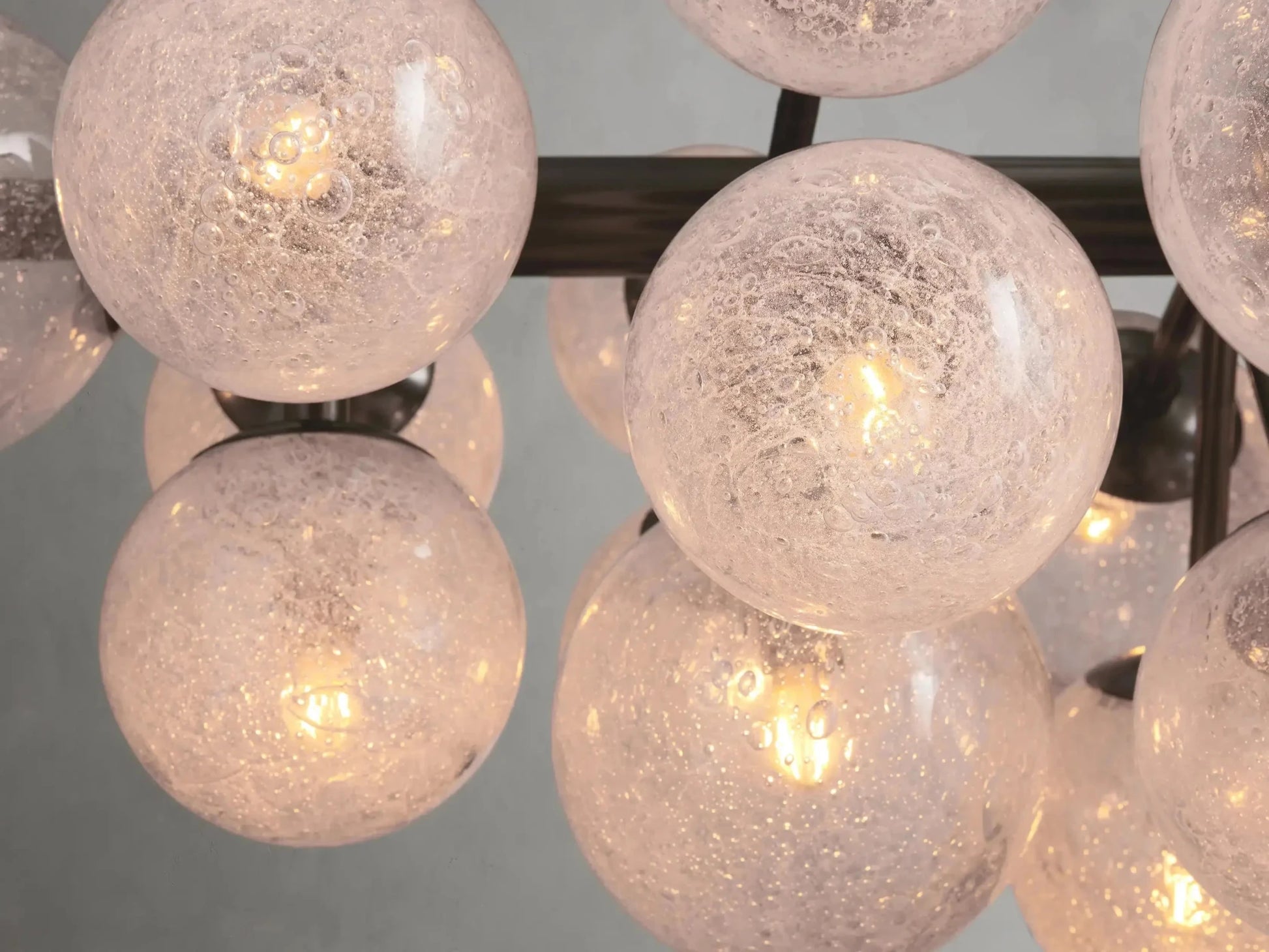 Mandoza Linear Chandelier - GILDLAMPS