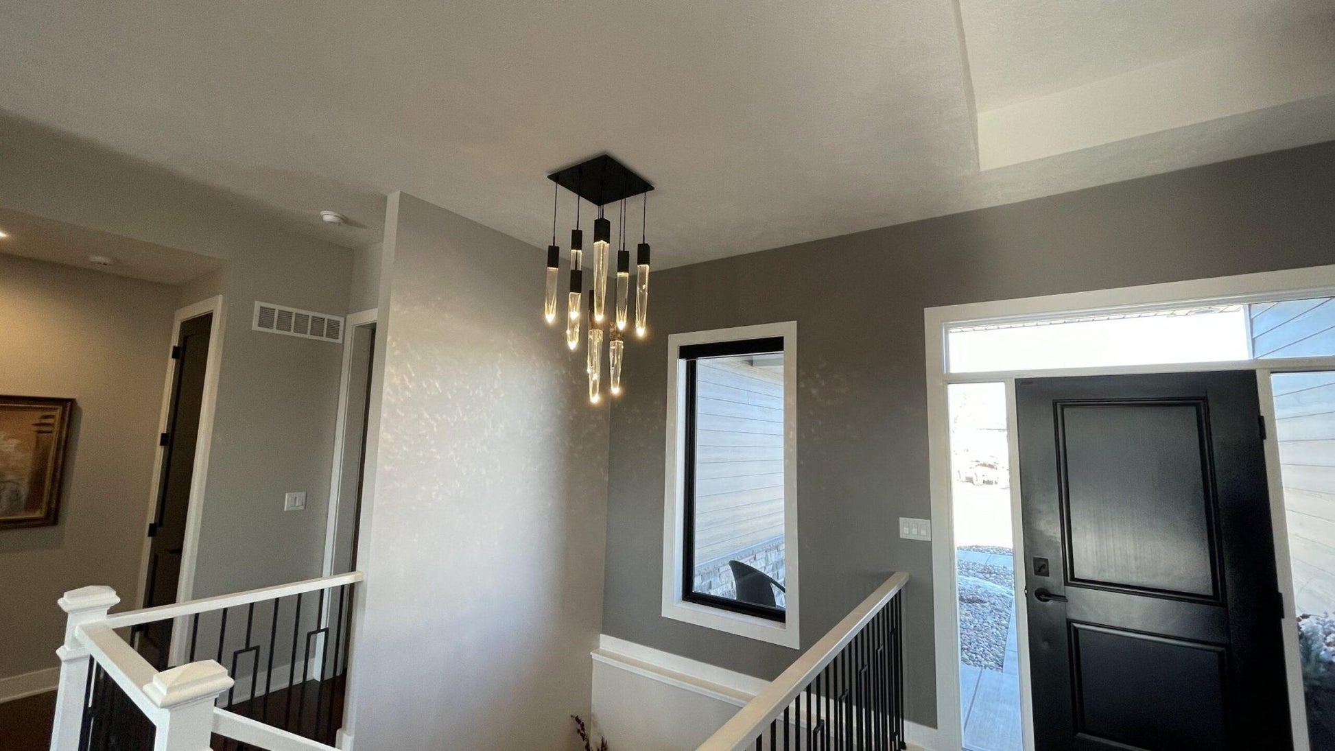Modern Light Luxury Round/Rectangle Ceiling Pendant Light in Black Finish for Kitchen Island/ Staircase/Living Room - GILDLAMPS