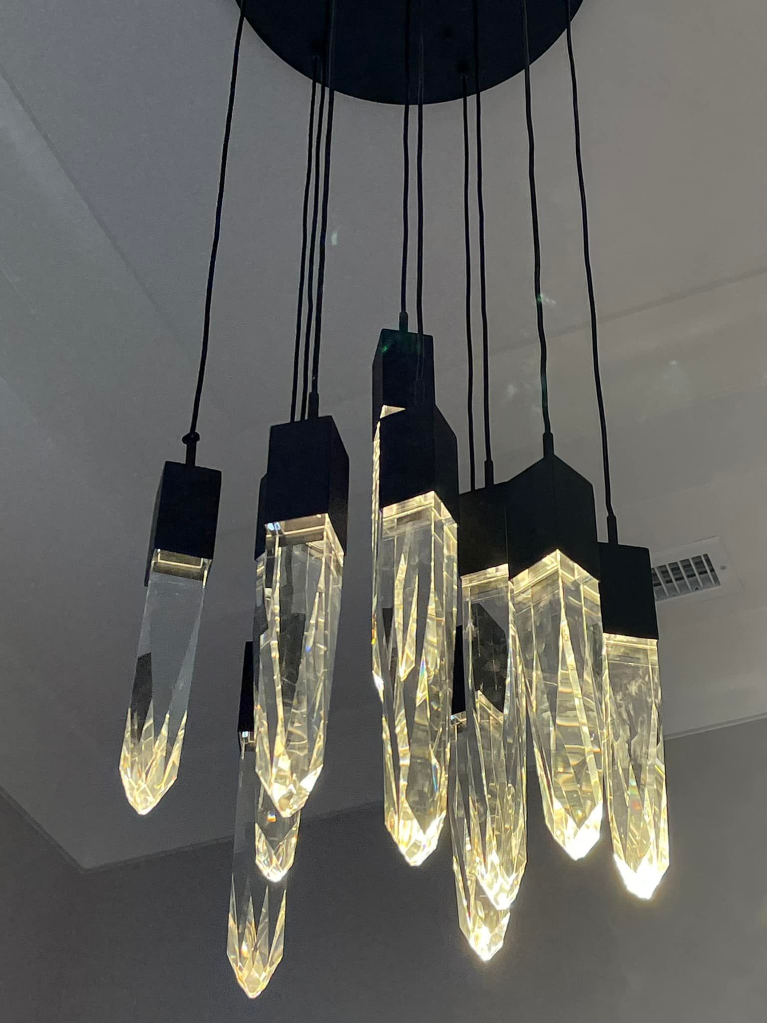 Modern Light Luxury Round/Rectangle Ceiling Pendant Light in Black Finish for Kitchen Island/ Staircase/Living Room - GILDLAMPS