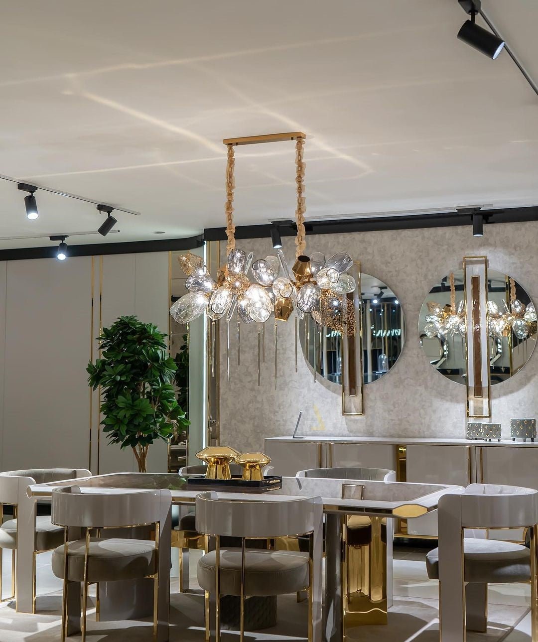 Modern Wine Glass Shape Chandelier Italian Light Luxury Light Fixture for Dining Room/Living Room - GILDLAMPS