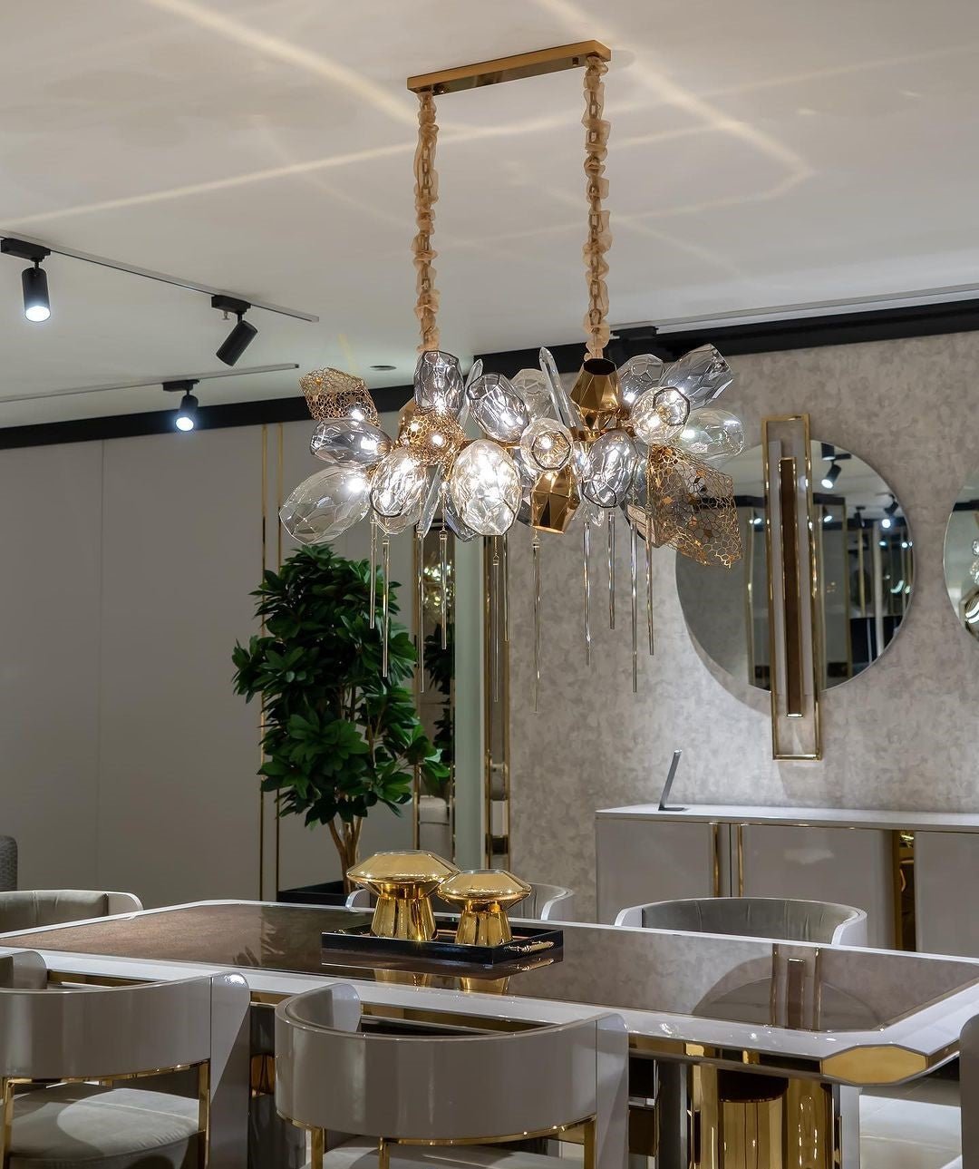 Modern Wine Glass Shape Chandelier Italian Light Luxury Light Fixture for Dining Room/Living Room - GILDLAMPS