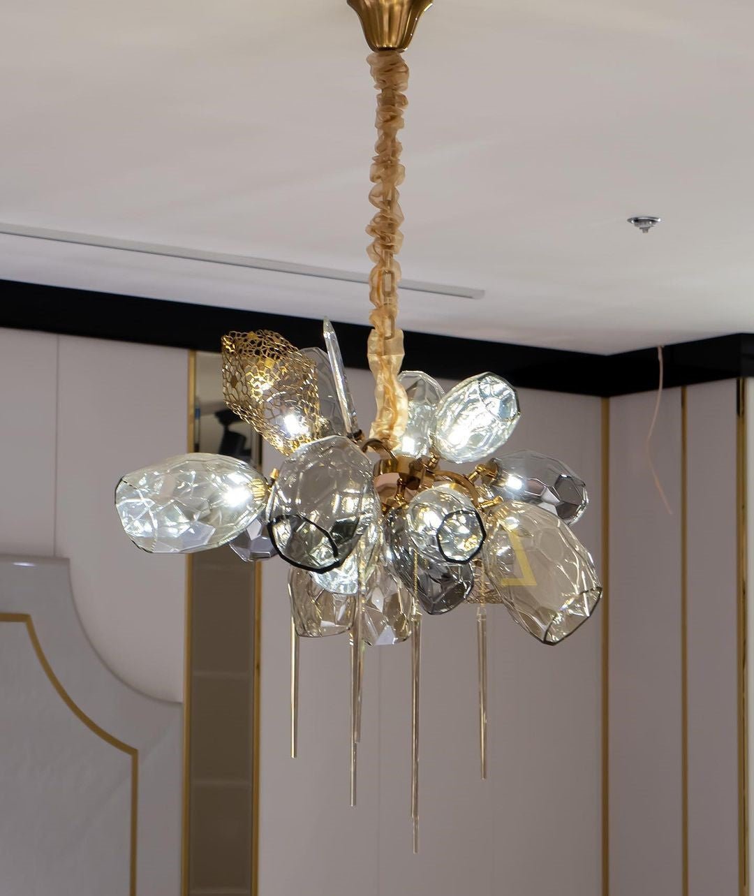Modern Wine Glass Shape Chandelier Italian Light Luxury Light Fixture for Dining Room/Living Room - GILDLAMPS
