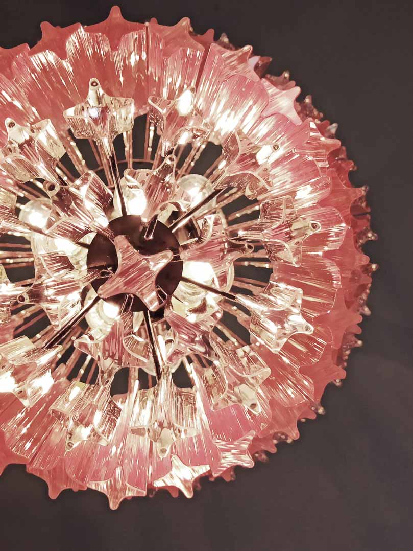 Murano Chandelier – 112 prisms – Pink - GILDLAMPS