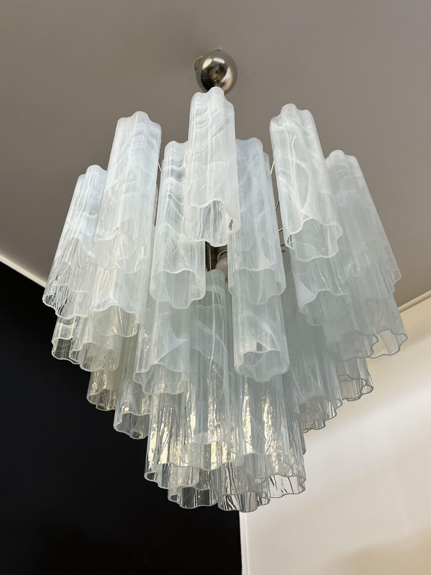 Murano Chandelier – 36 tubes – Alabaster white - GILDLAMPS