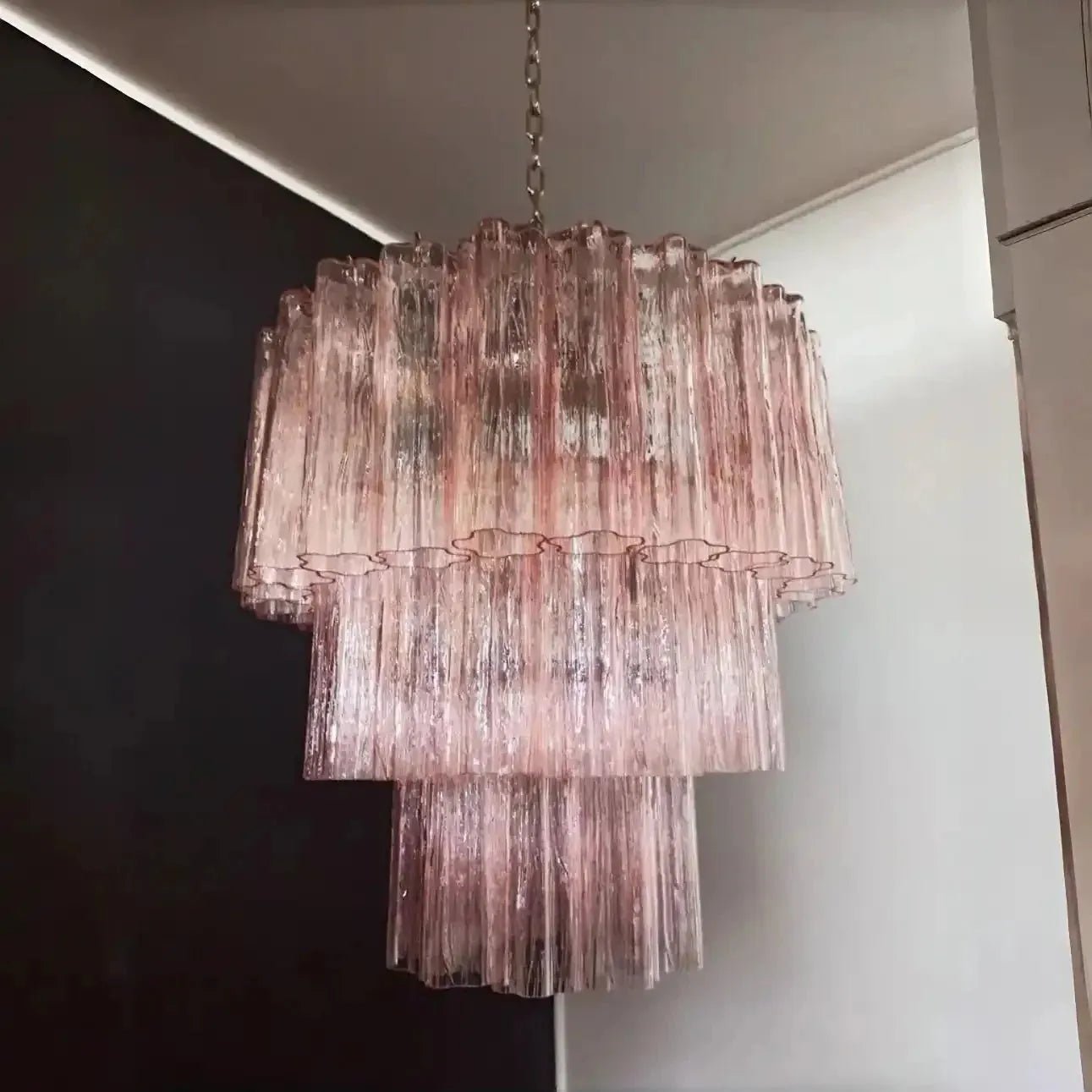 Murano Chandelier – 48 tubes – Alabaster Pink - GILDLAMPS