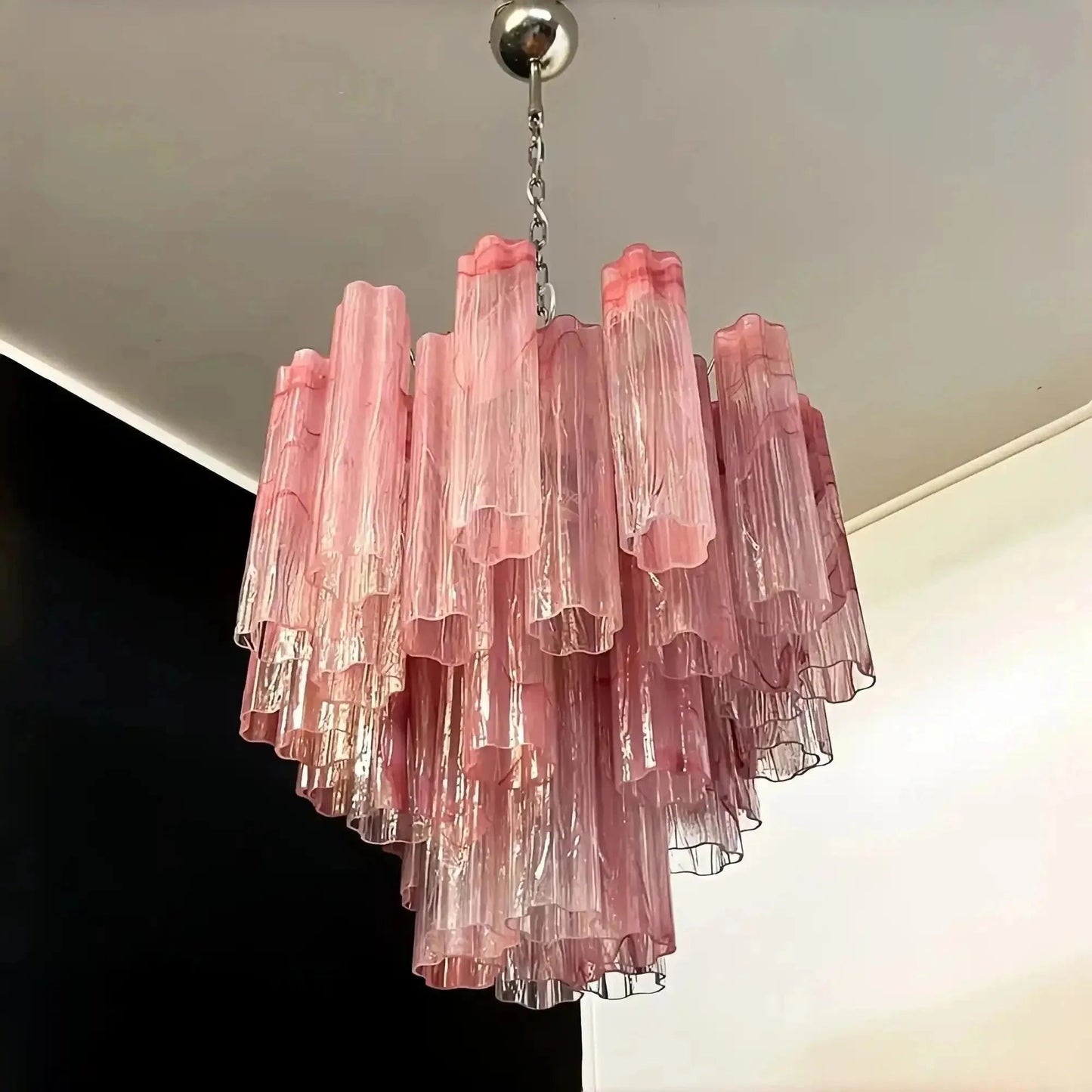 Murano Chandelier – 48 tubes – Alabaster Pink - GILDLAMPS