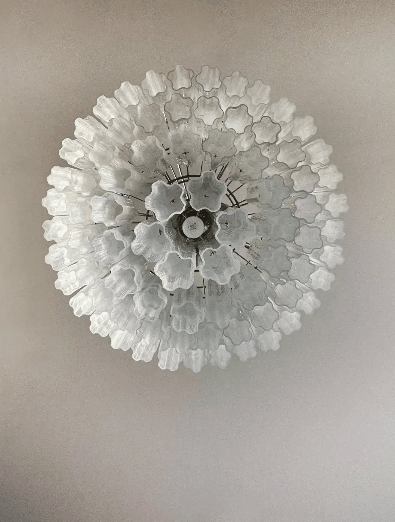 Murano Chandelier – 78 tubes – Alabaster white - GILDLAMPS