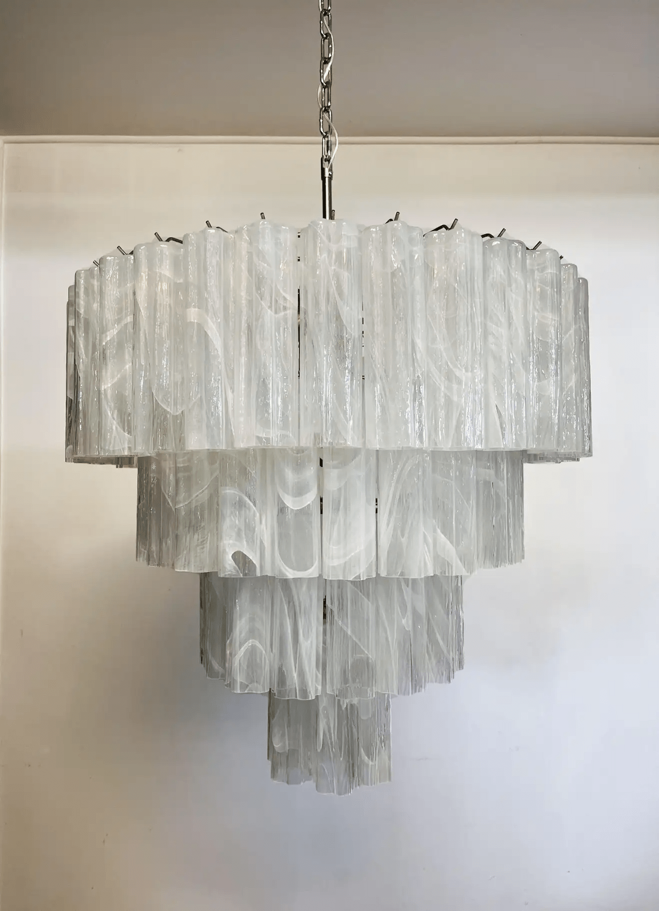 Murano Chandelier – 78 tubes – Alabaster white - GILDLAMPS