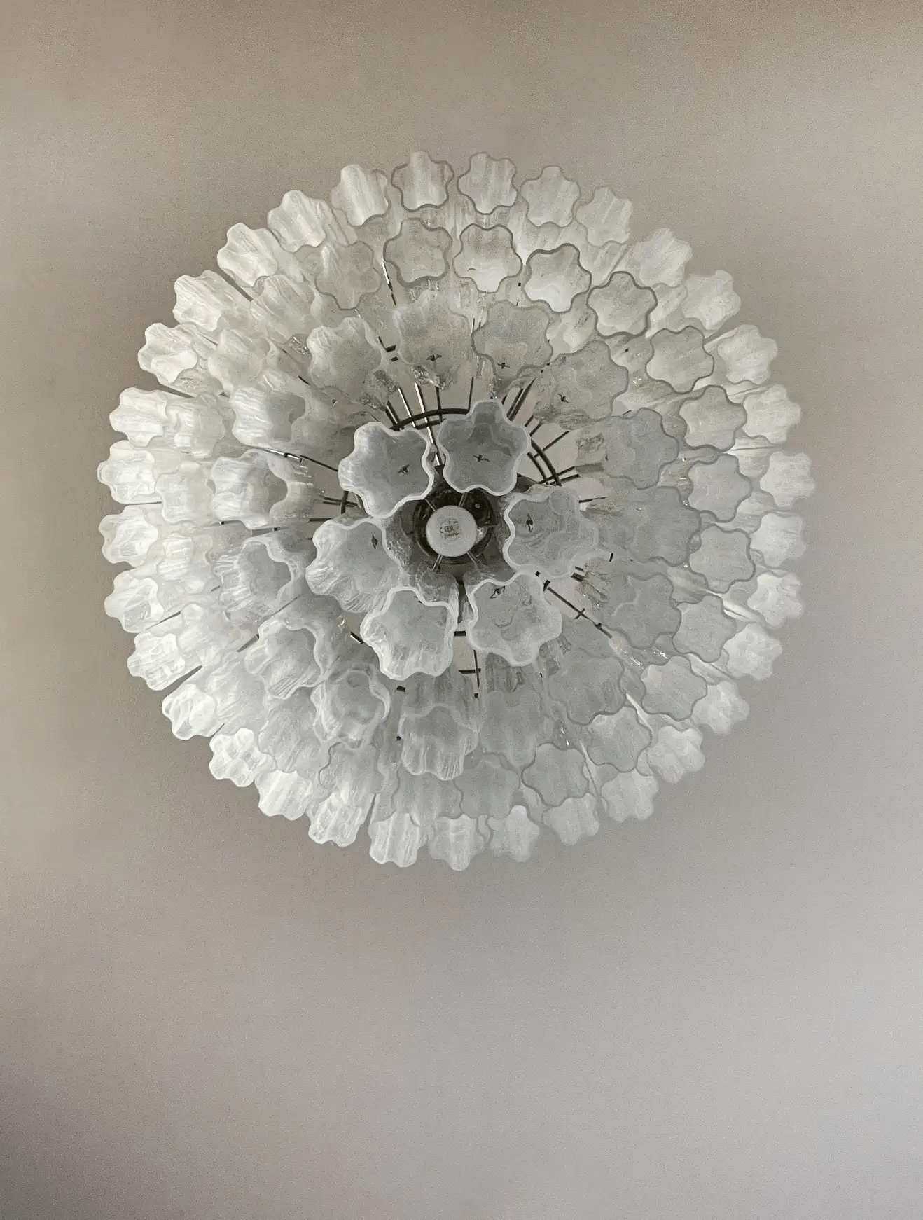 Murano Chandelier – 78 tubes – Alabaster white - GILDLAMPS