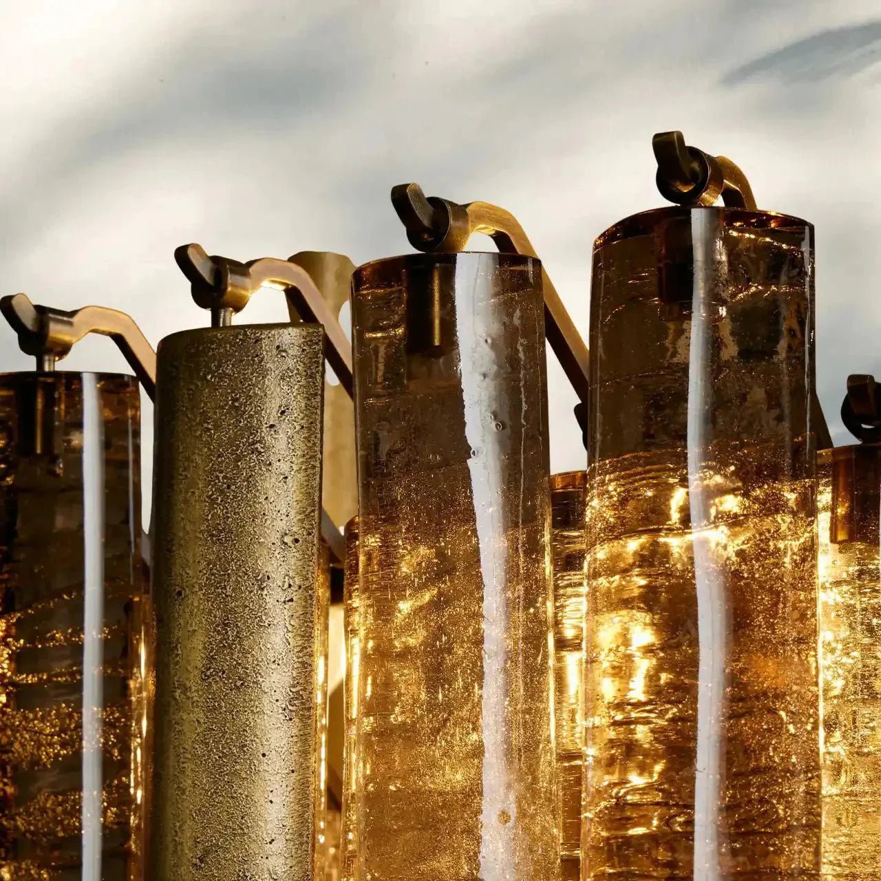Neve Linear Chandelier - GILDLAMPS
