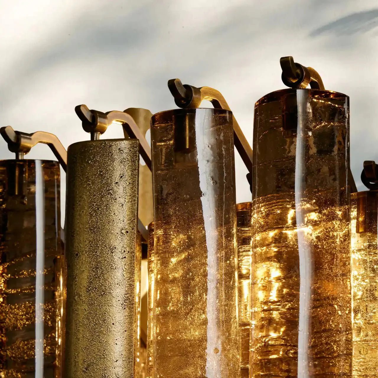Neve Linear Chandelier - GILDLAMPS