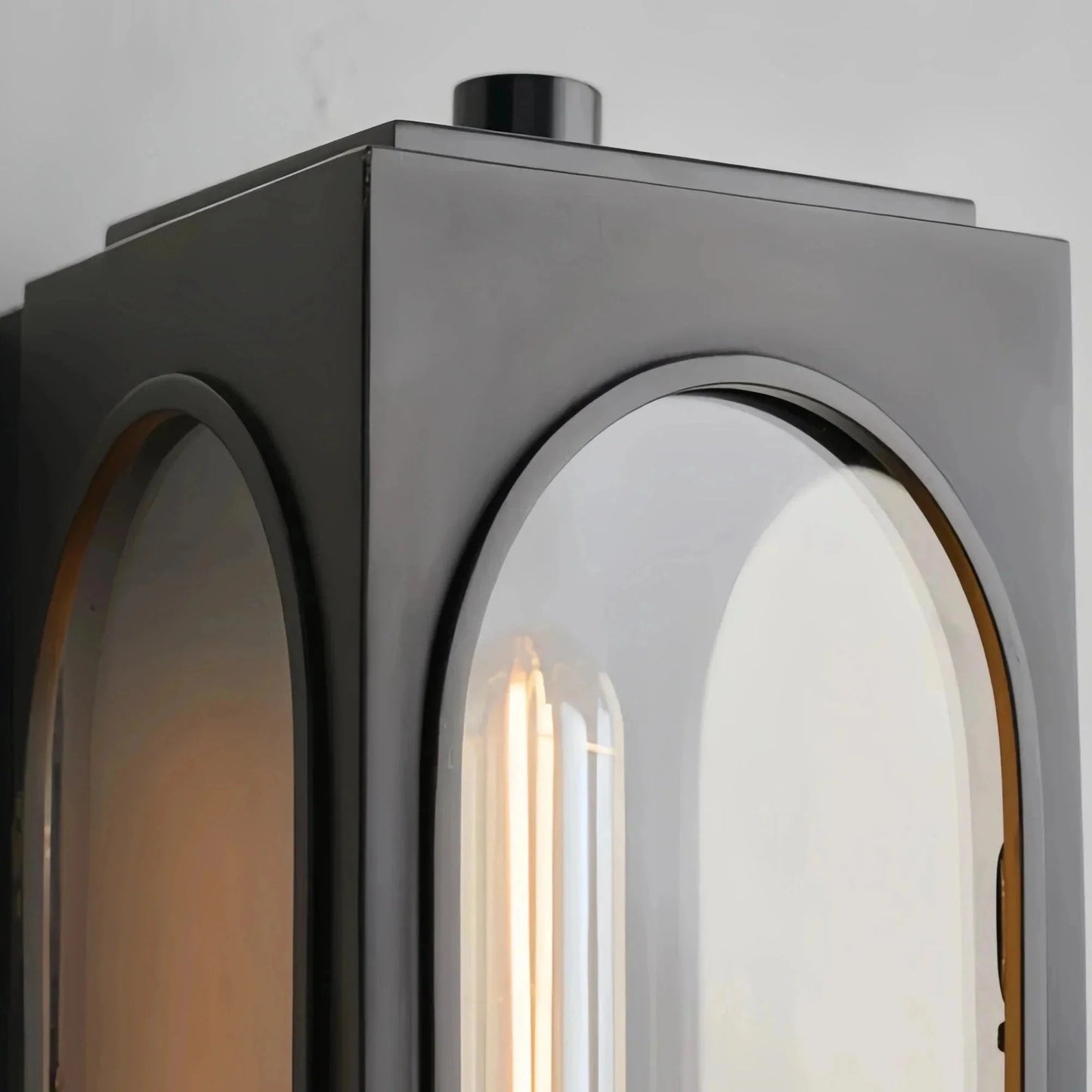 Palladian Outdoor Wall Sconce - GILDLAMPS