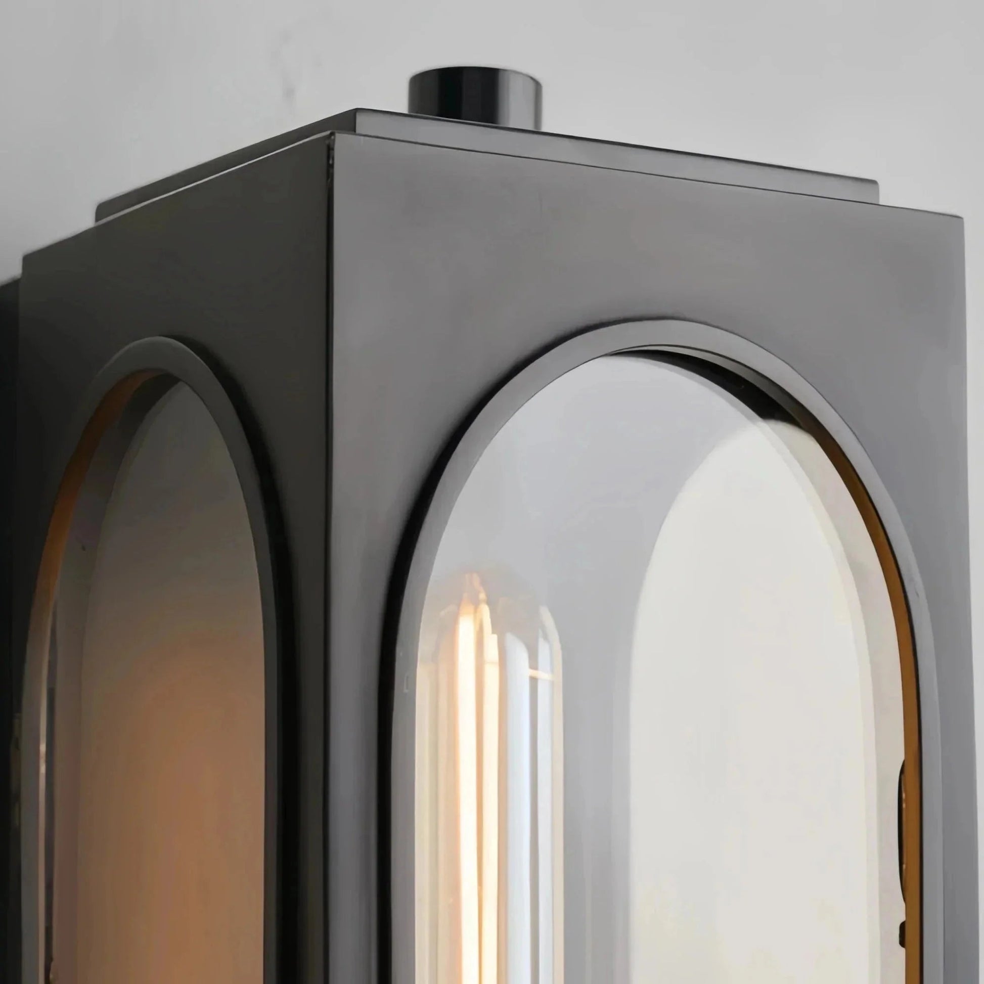 Palladian Outdoor Wall Sconce - GILDLAMPS