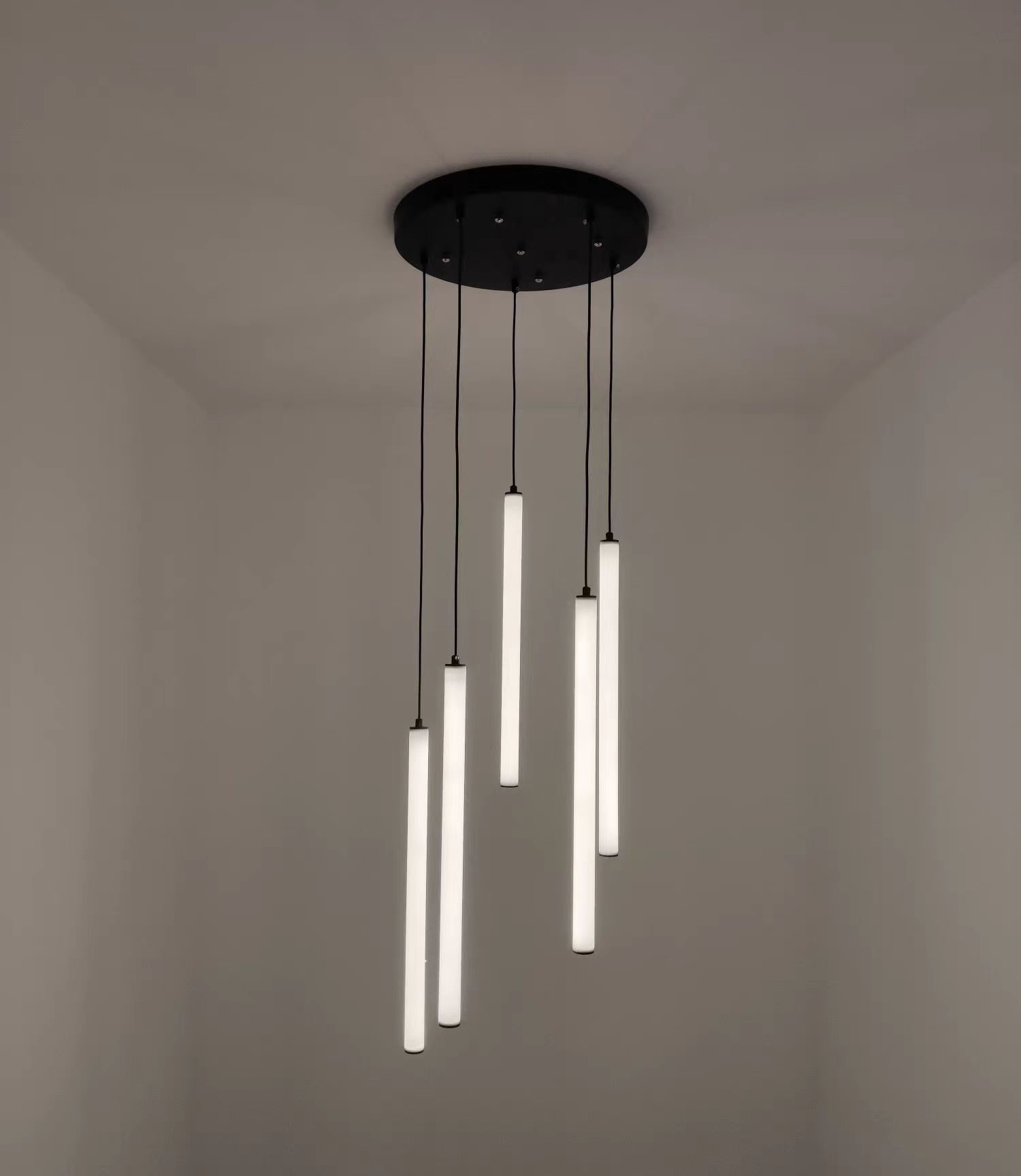 Scandinavia Minimalist White Pendant Light for Bedside/Dining Room/Staircase - GILDLAMPS