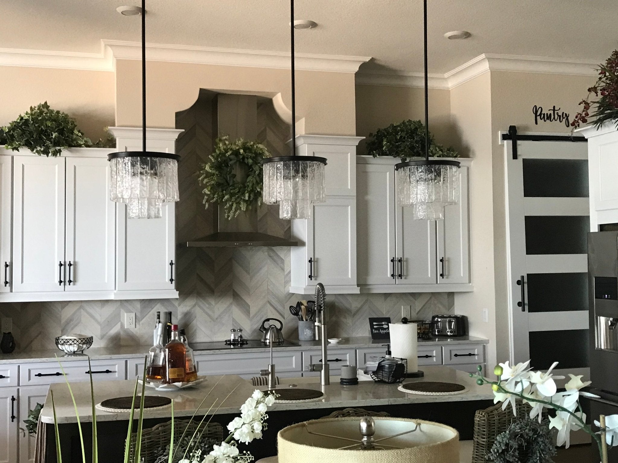Seline Textured Glass Kitchen Island Pendant Light - GILDLAMPS