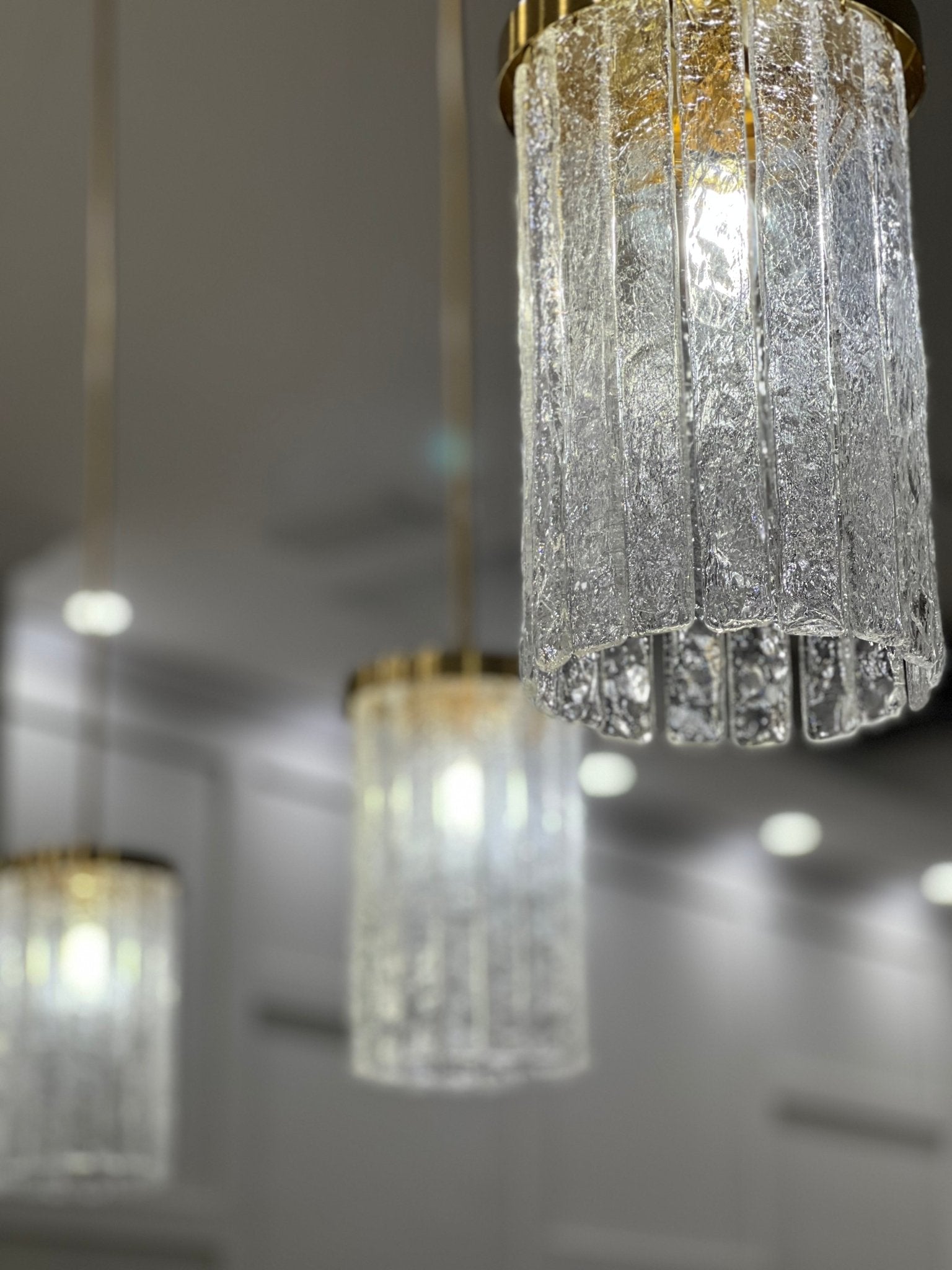 Seline Textured Glass Kitchen Island Pendant Light - GILDLAMPS