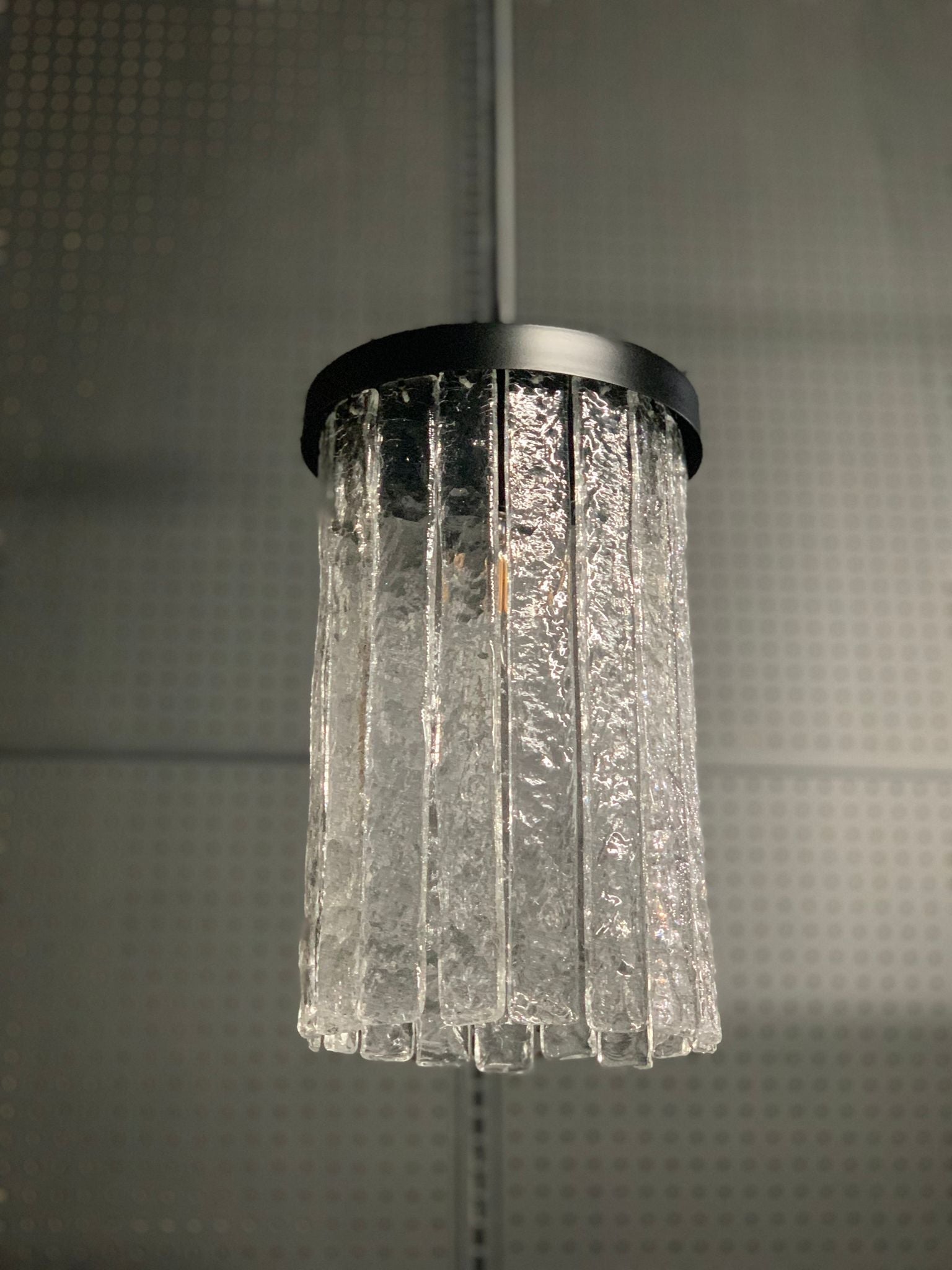 Seline Textured Glass Kitchen Island Pendant Light - GILDLAMPS