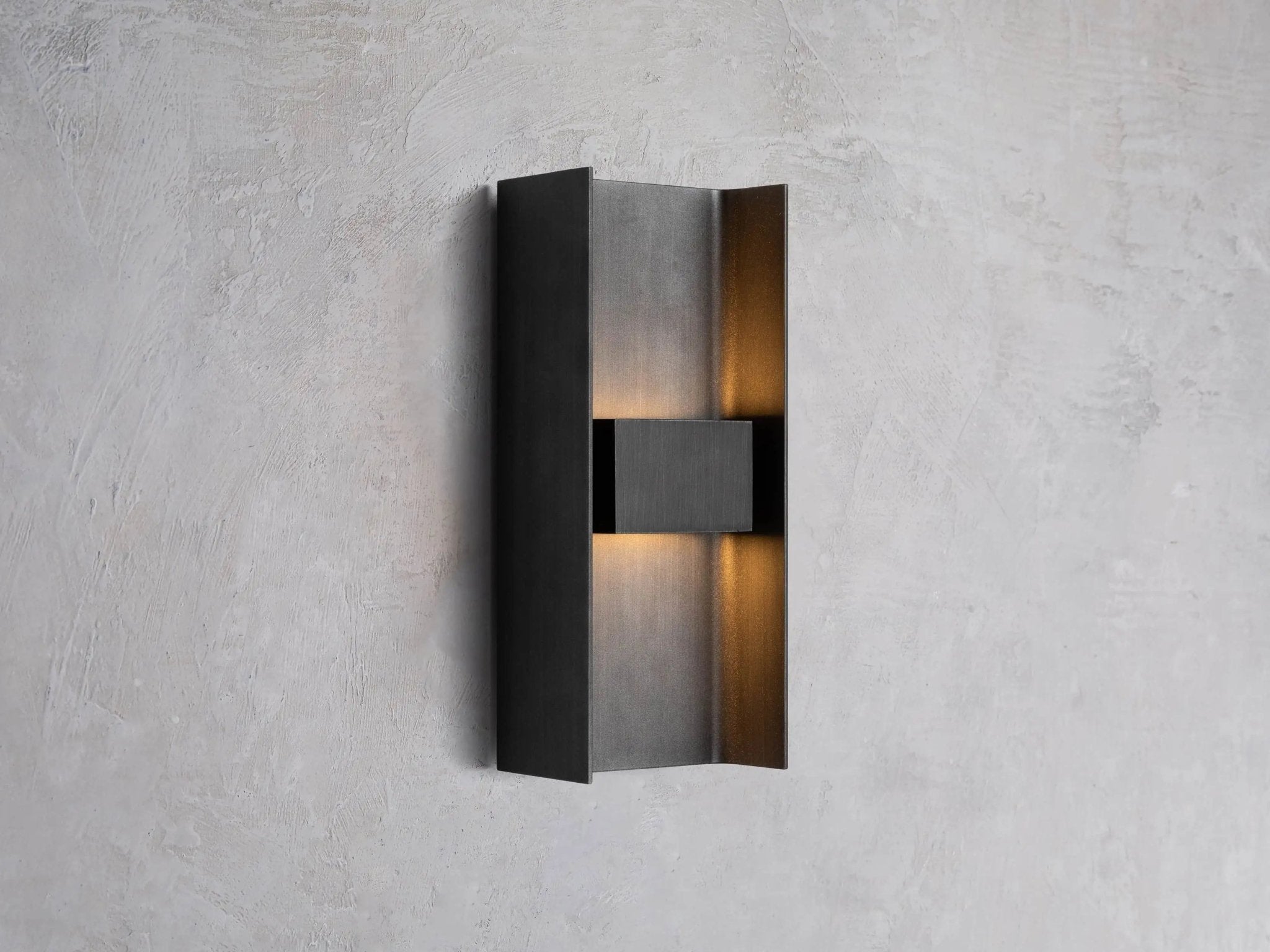 Sidney Outdoor Wall Sconce - GILDLAMPS