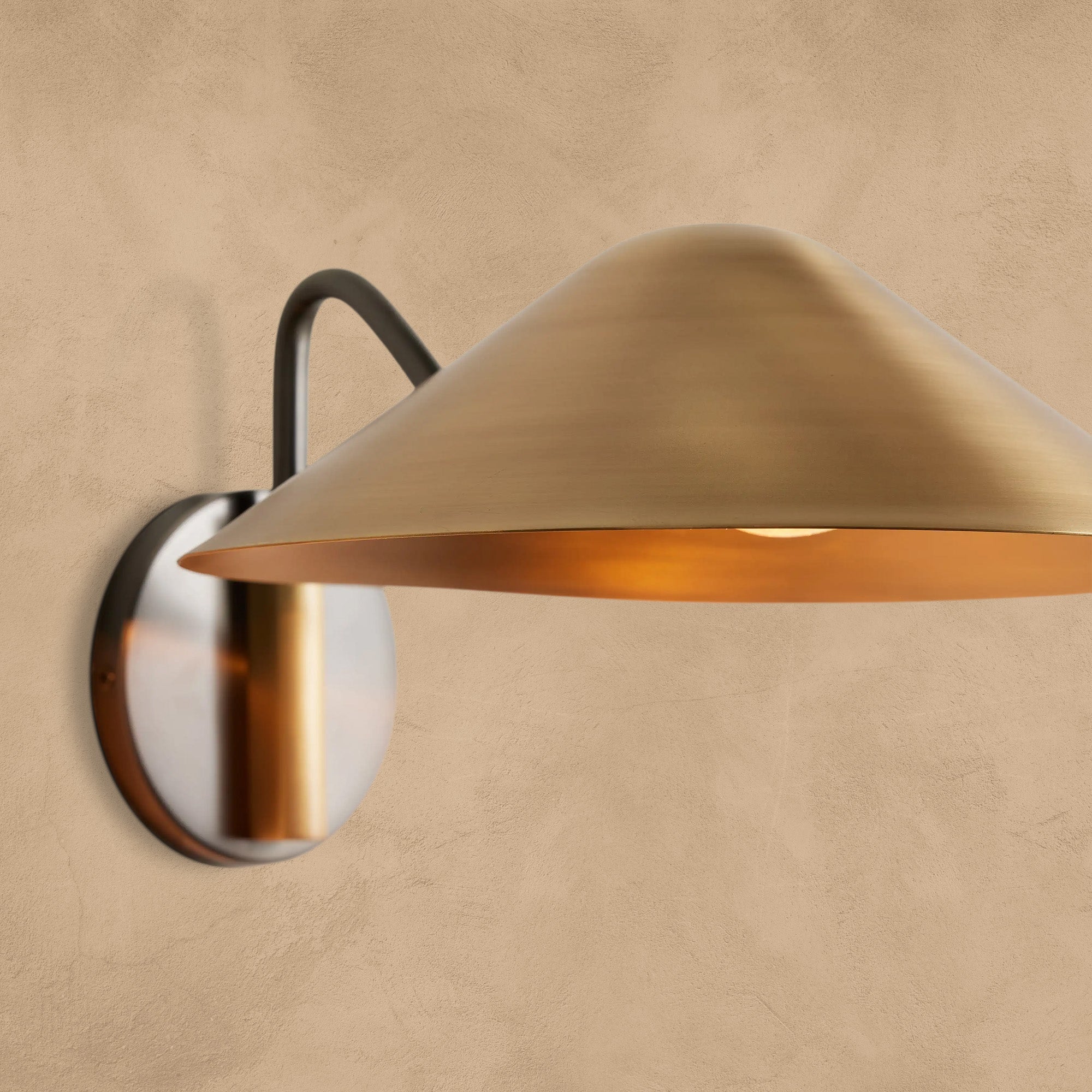 Simms Wall Sconce - GILDLAMPS