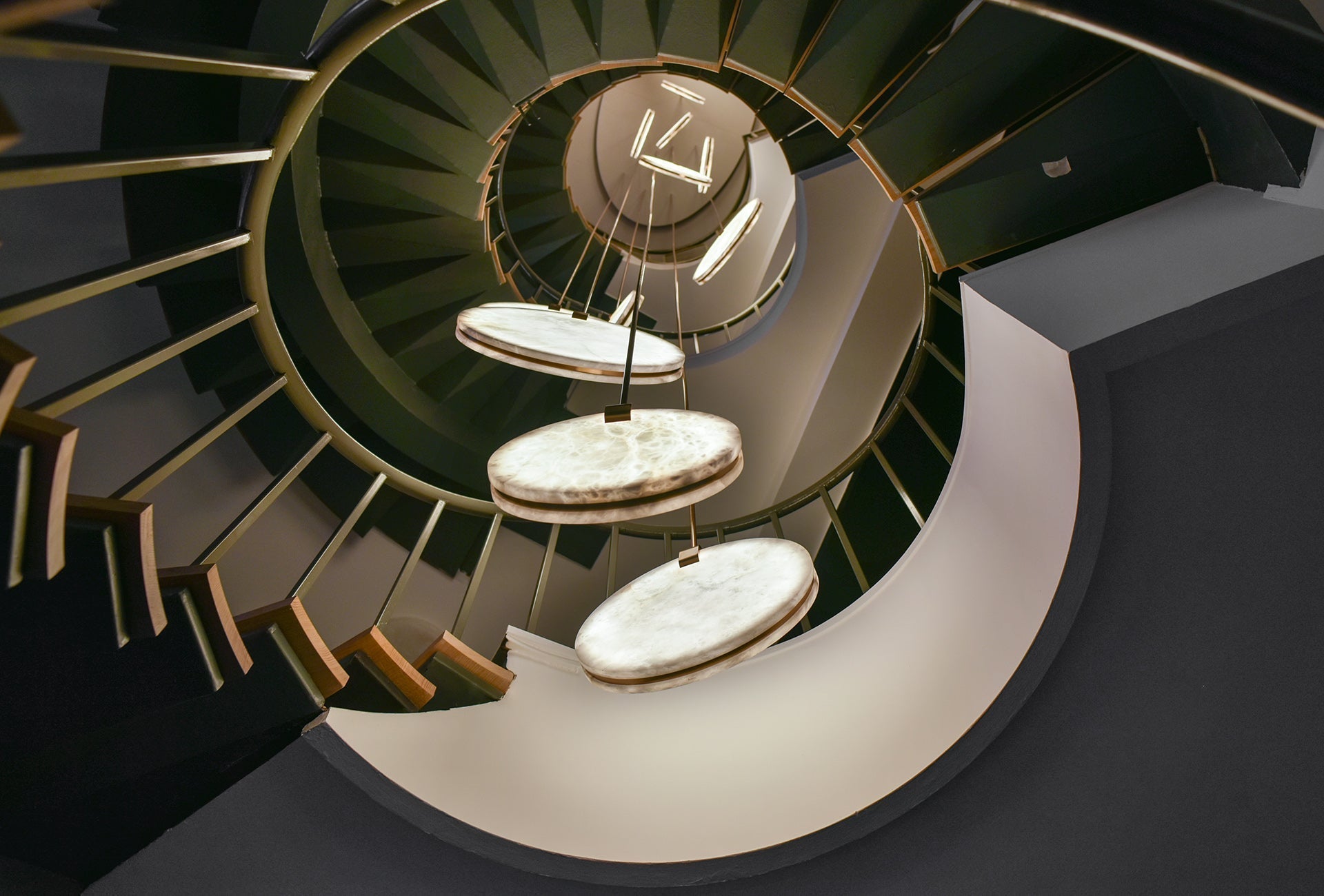 Soho Real Alabaster Disc Pendant Light, Pendant Lamp For Hallway, Staircase - GILDLAMPS