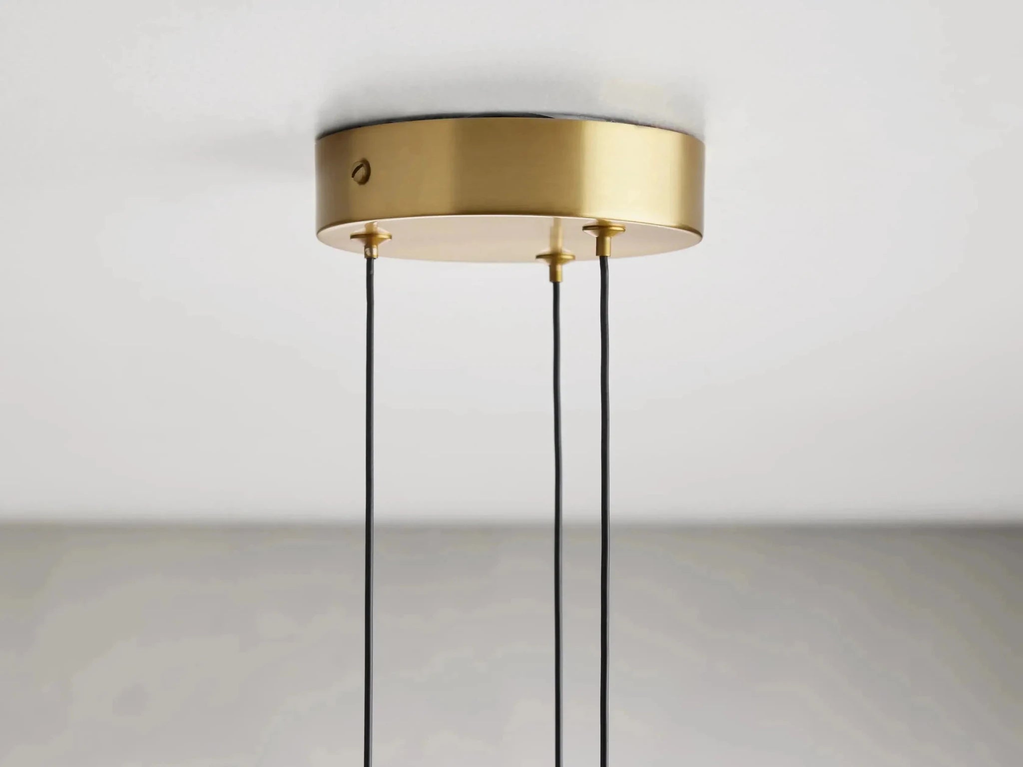 Soltaire Single Light / 3-light Pendant - GILDLAMPS